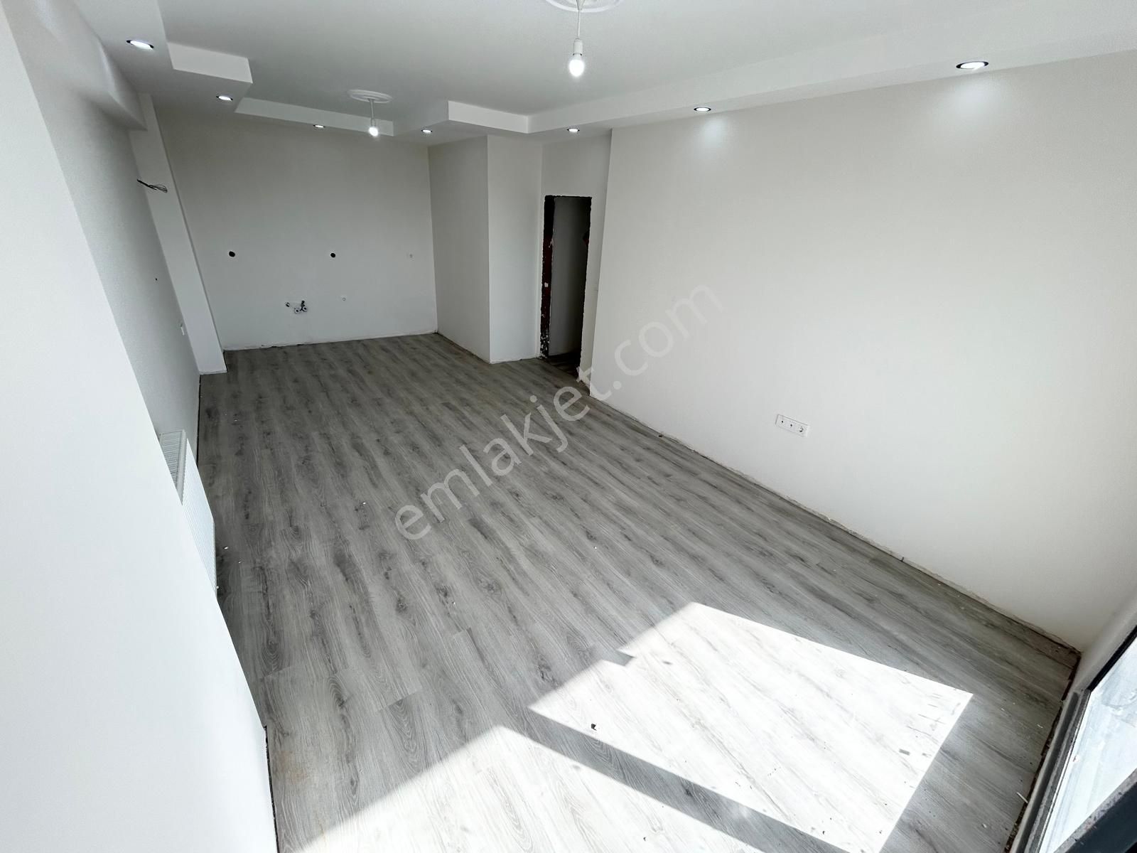 Yüksel'den Satılık Kadıköy Merkezde Doğalgazlı Sıfır 2+1 Daire - Görsel 4