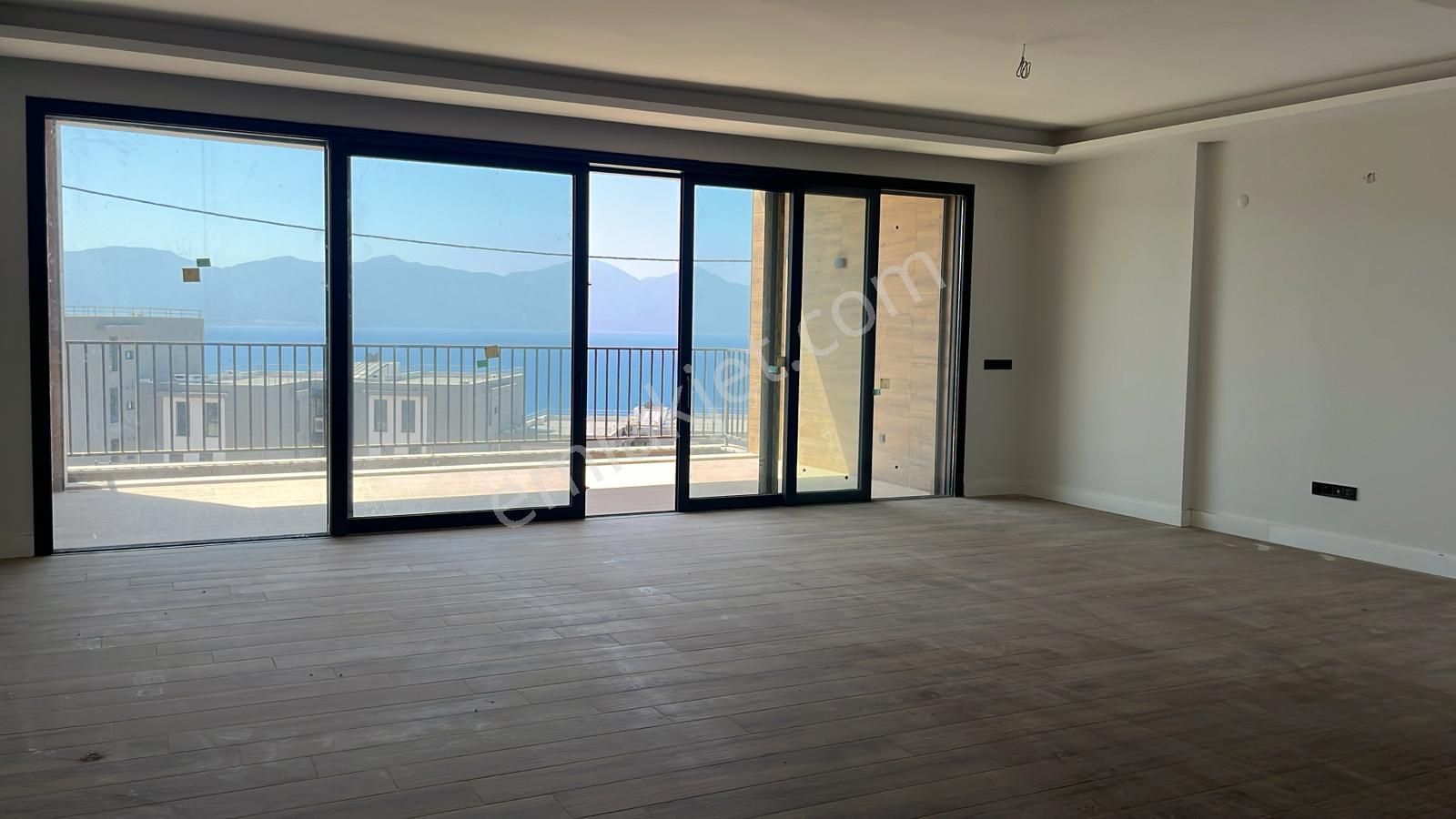 Kuşadası-deniz Manzaralı-satılık-arakat-daire 3+1 - Görsel 17