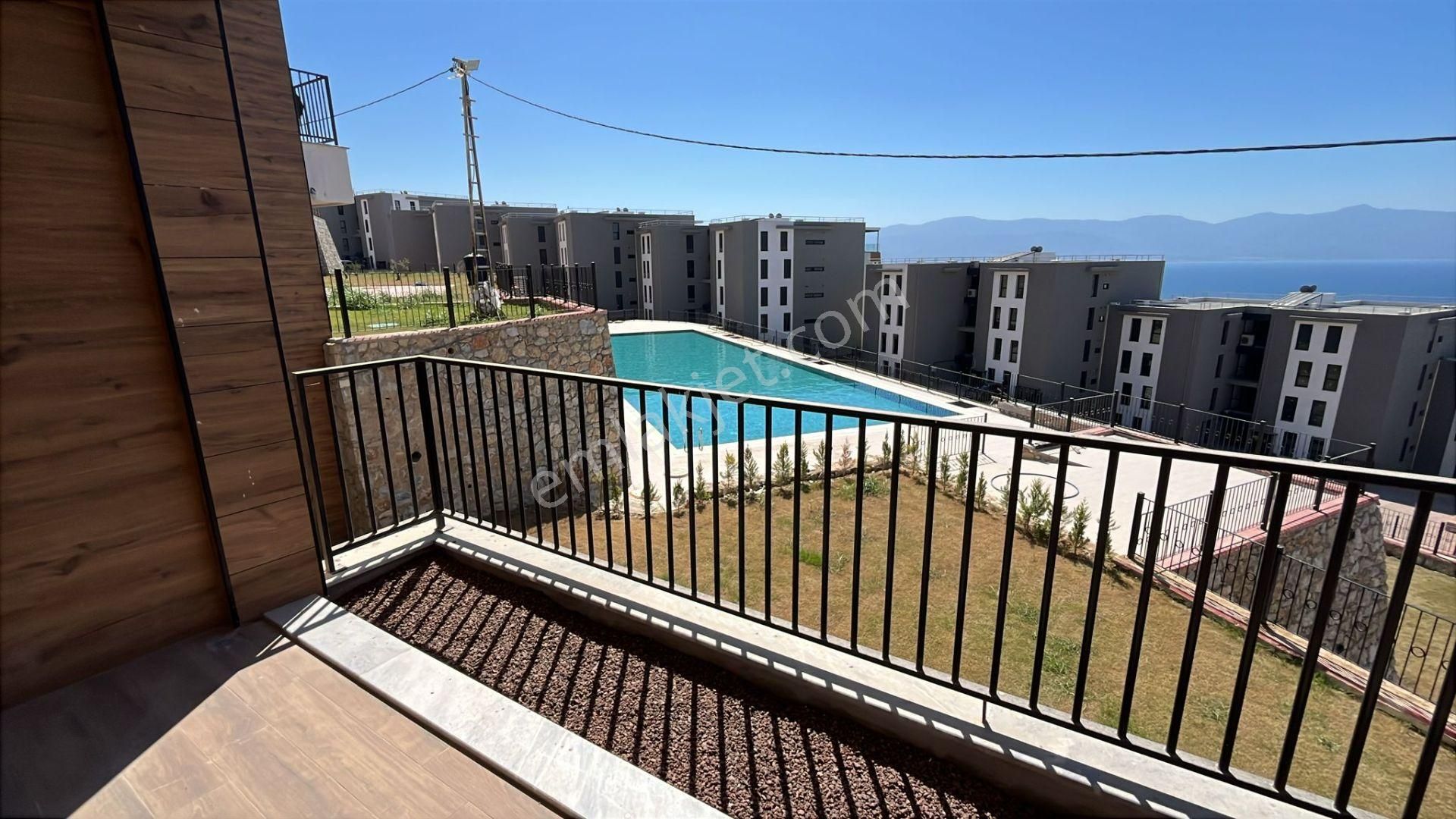 Kuşadası-deniz Manzaralı-satılık-arakat-daire 3+1 - Görsel 18