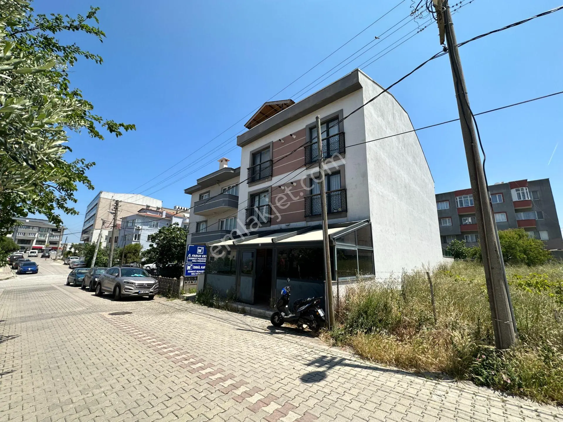 Paşakonak Mah.de Royal Hastane Arkası Kiralık İş Yeri Dükkan