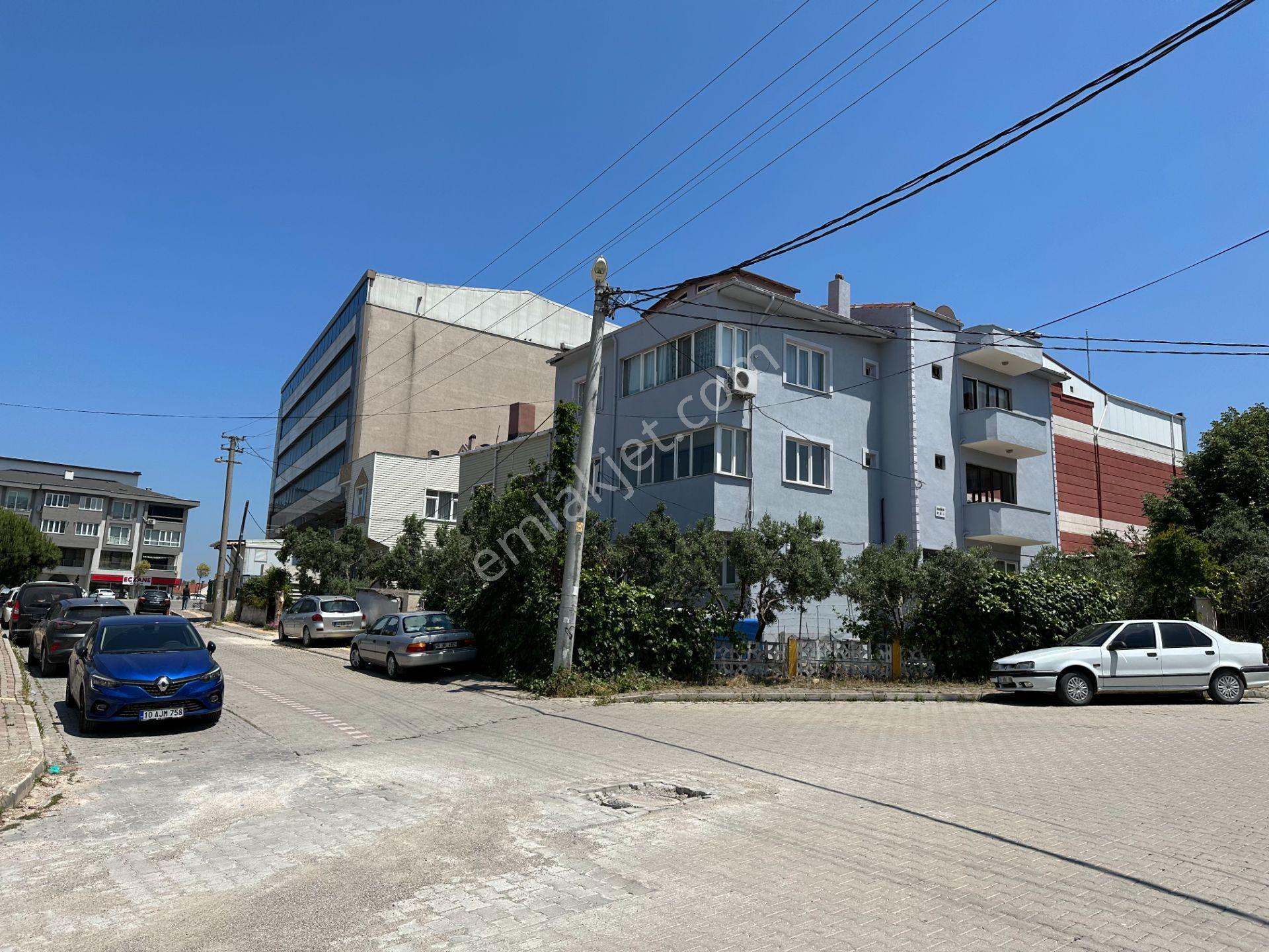 Paşakonak Mah.de Royal Hastane Arkası Kiralık İş Yeri Dükkan - Görsel 31