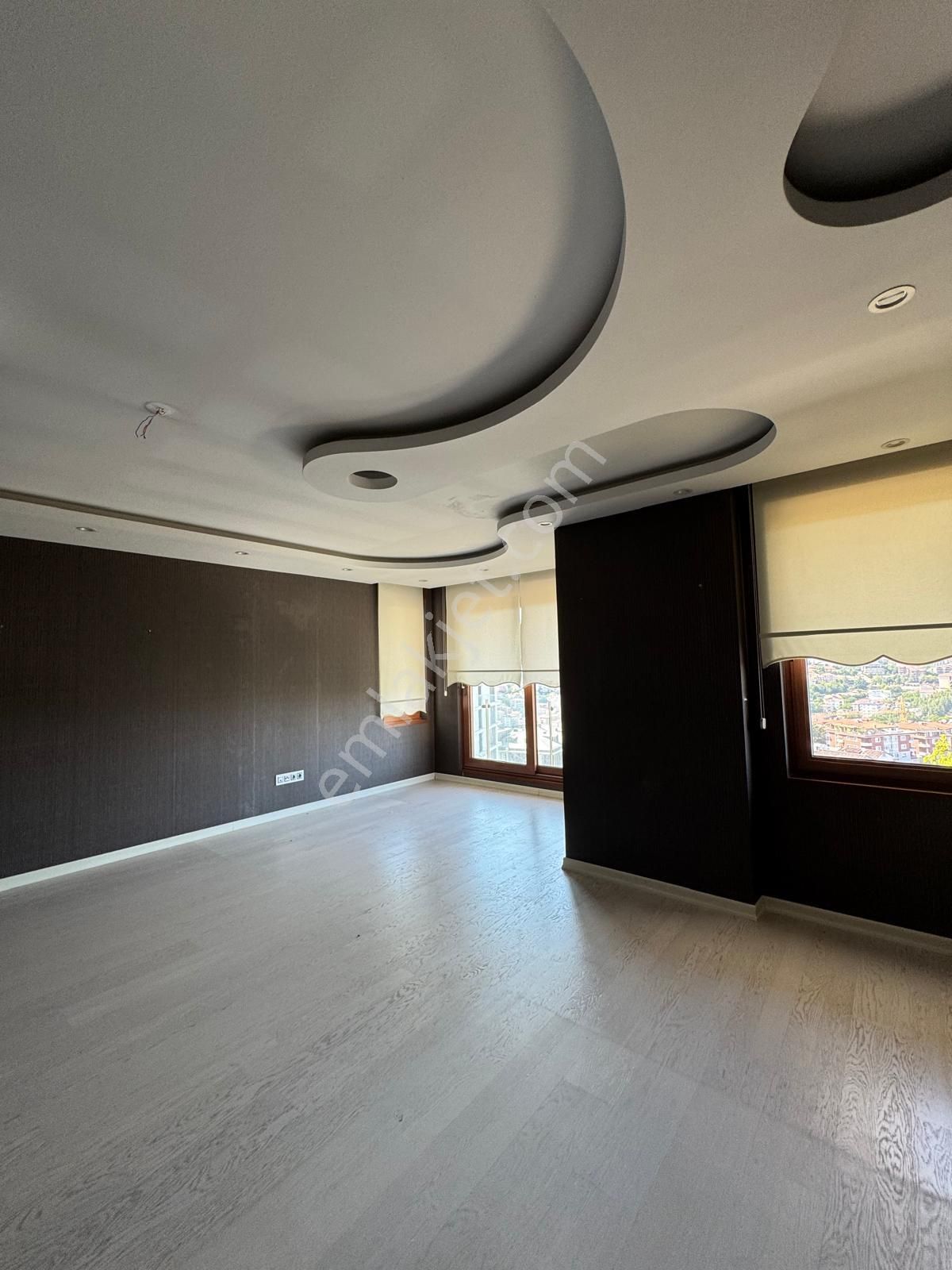 Çengelköy 'de Manzaralı Müstakıl Havuzlu Kiralık Villa - Görsel 6