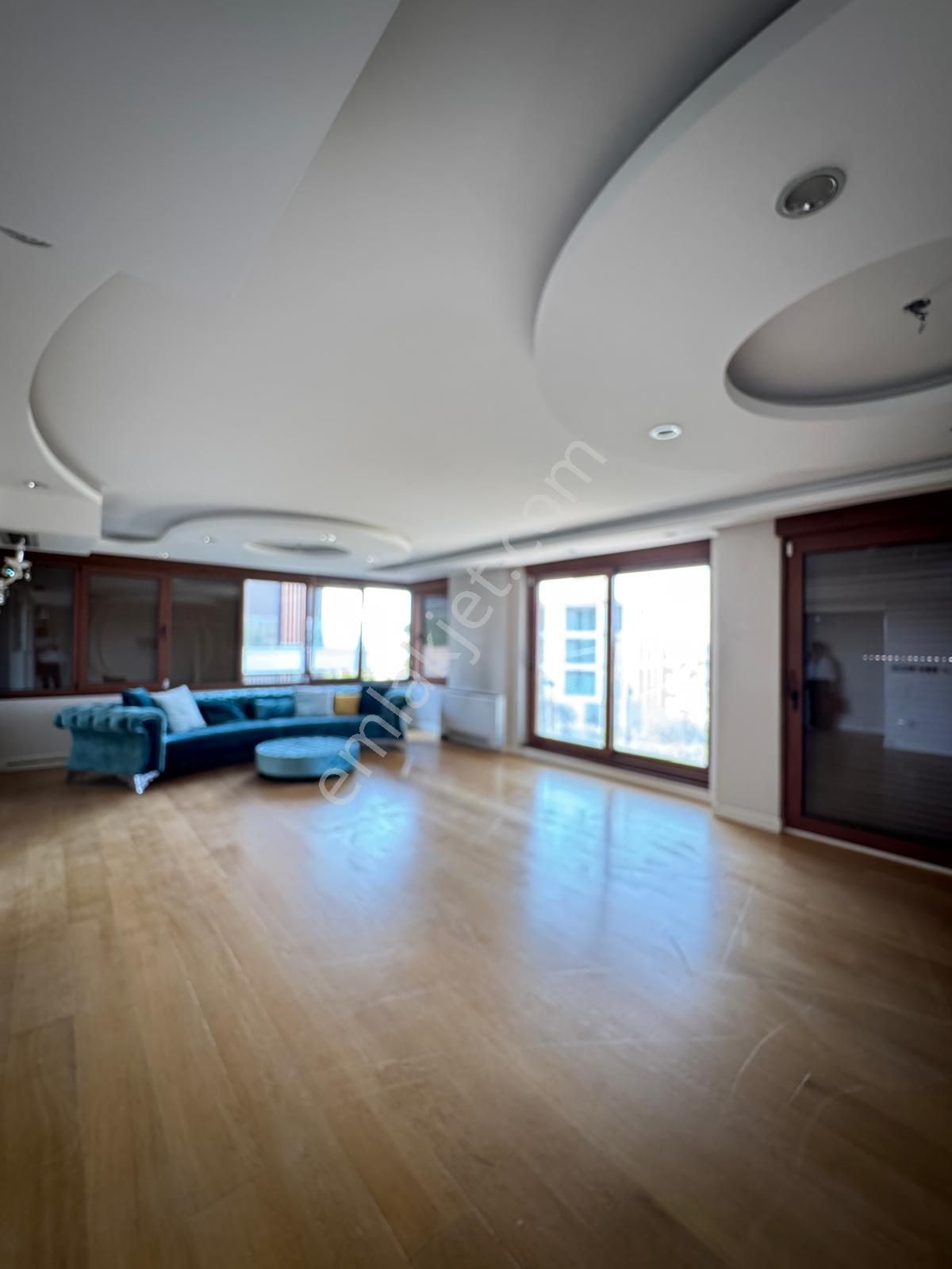 Çengelköy 'de Manzaralı Müstakıl Havuzlu Kiralık Villa - Görsel 7