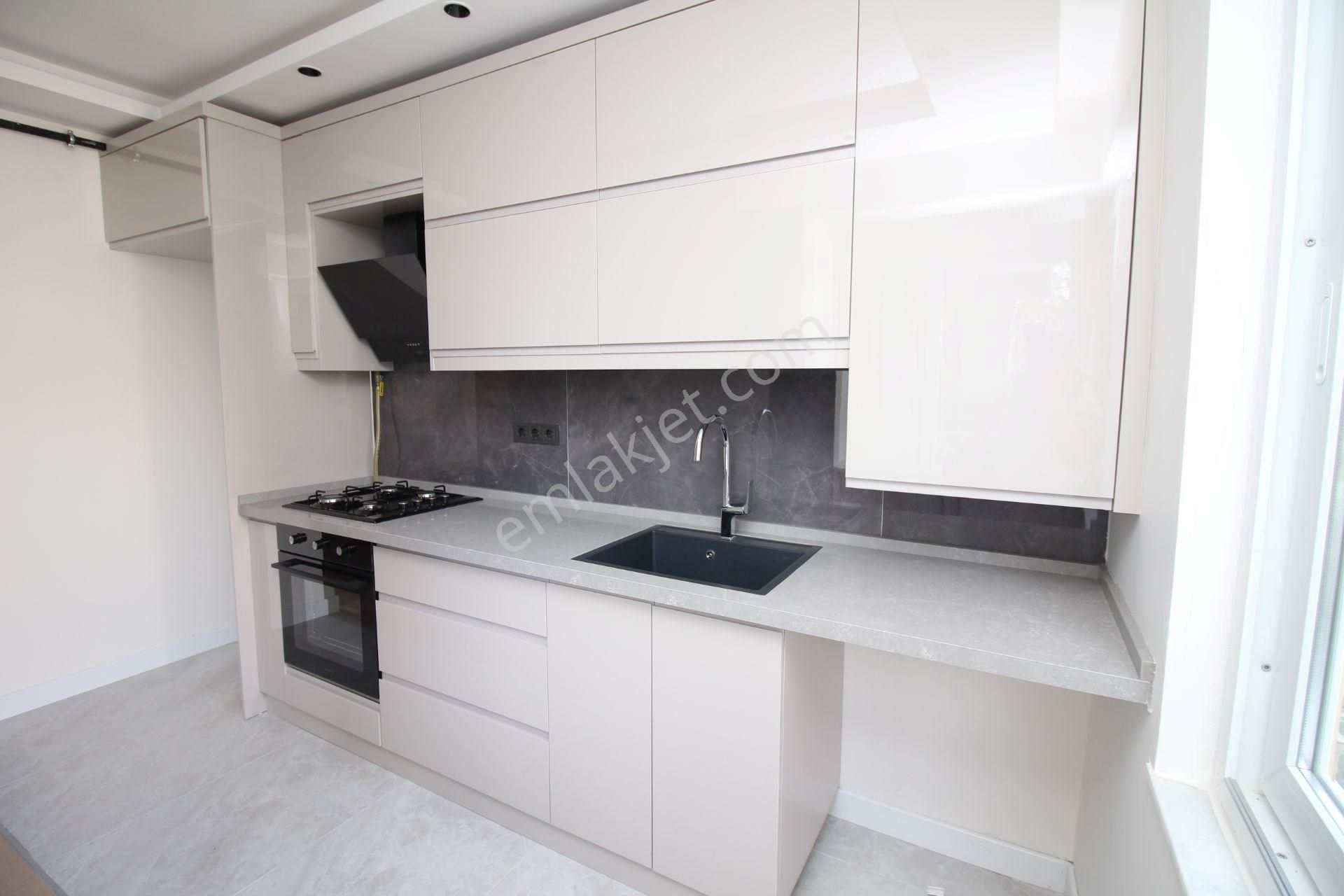 Hıfzıssıhhada İnönü Cadde Paraleli 3+1 Lüks Arakat Daire - Görsel 6