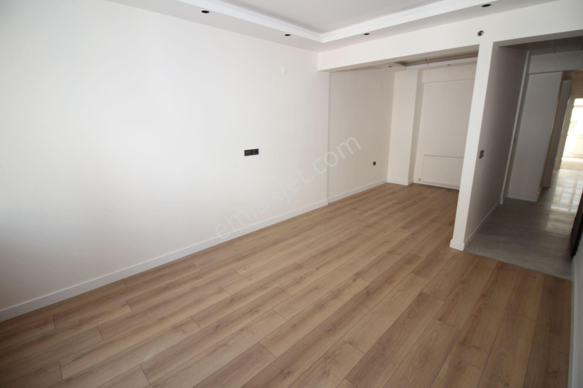 Hıfzıssıhhada İnönü Cadde Paraleli 3+1 Lüks Arakat Daire - Görsel 3