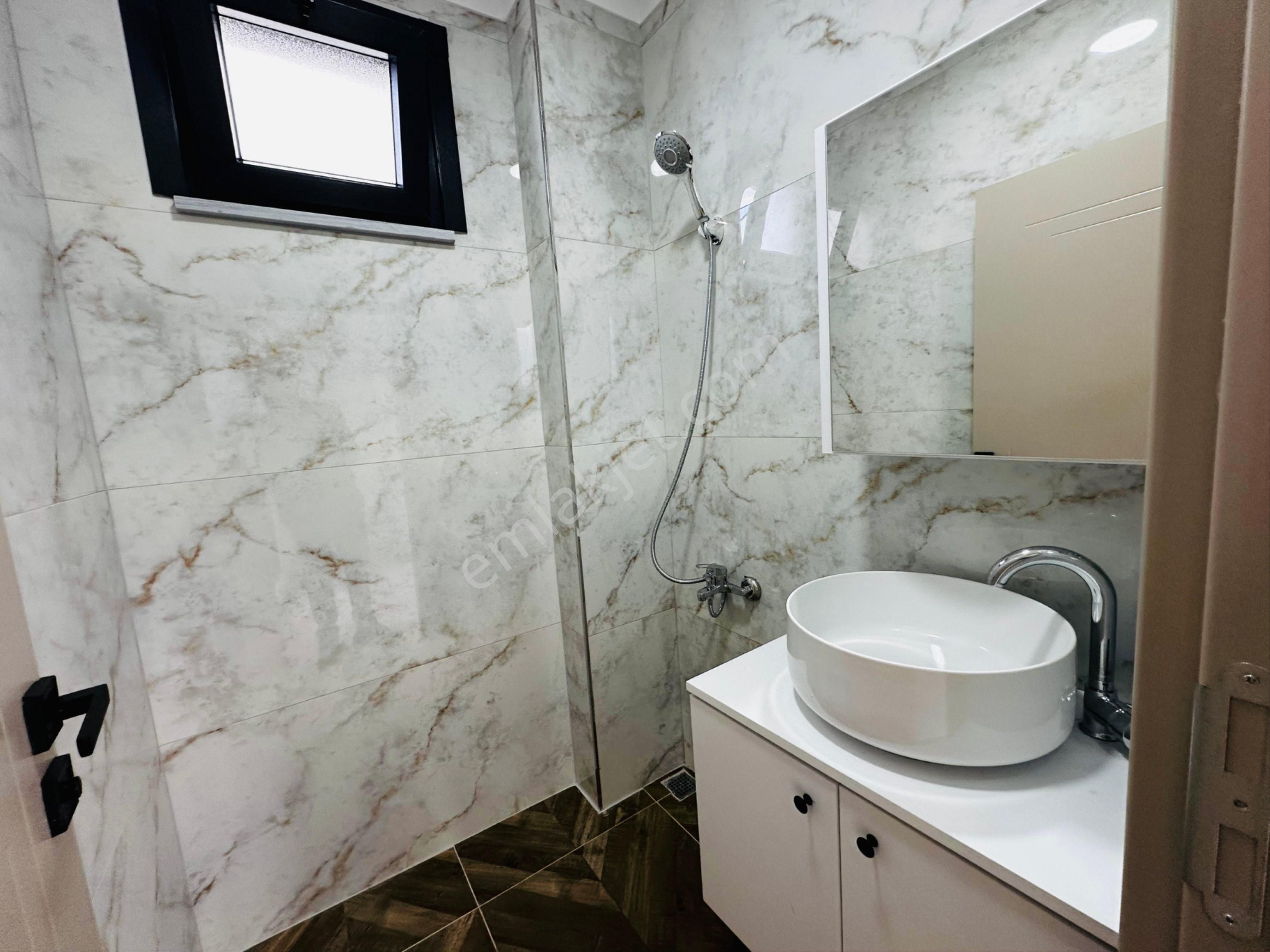 Koyuncu Gyrm'den Yeniçiftlikde Merkezi Konumda Deniz Manzaralı 4+1 Lüx Villa - Görsel 26