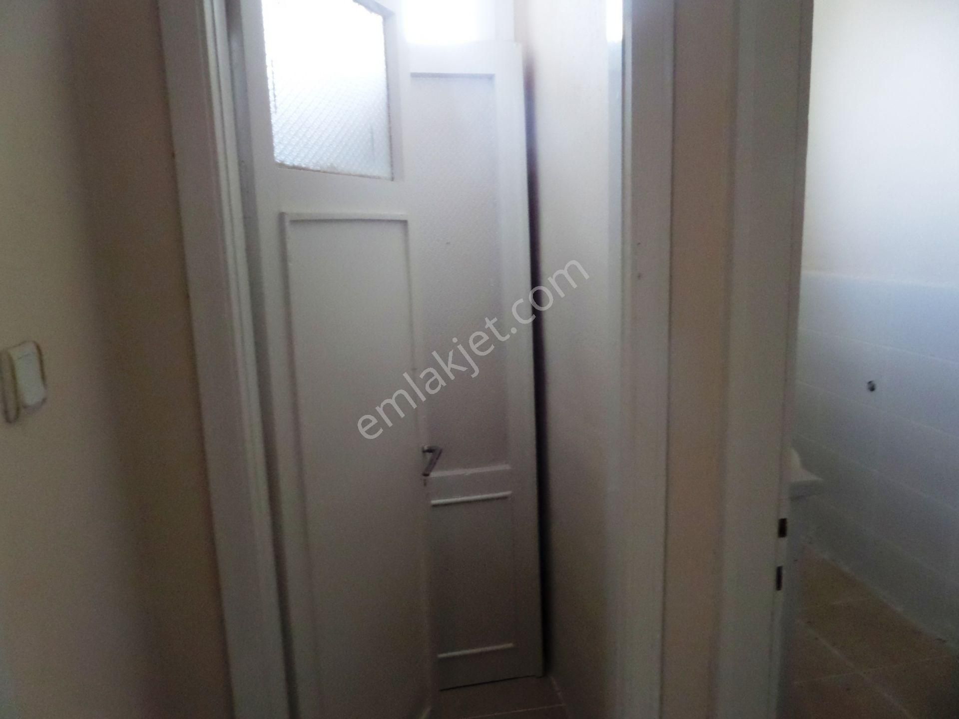 Merkezi Yerde 4 Katlı Giriş Kat İşyeri Olan Komple Bina Ve 3 Tane Dükkan - Görsel 23