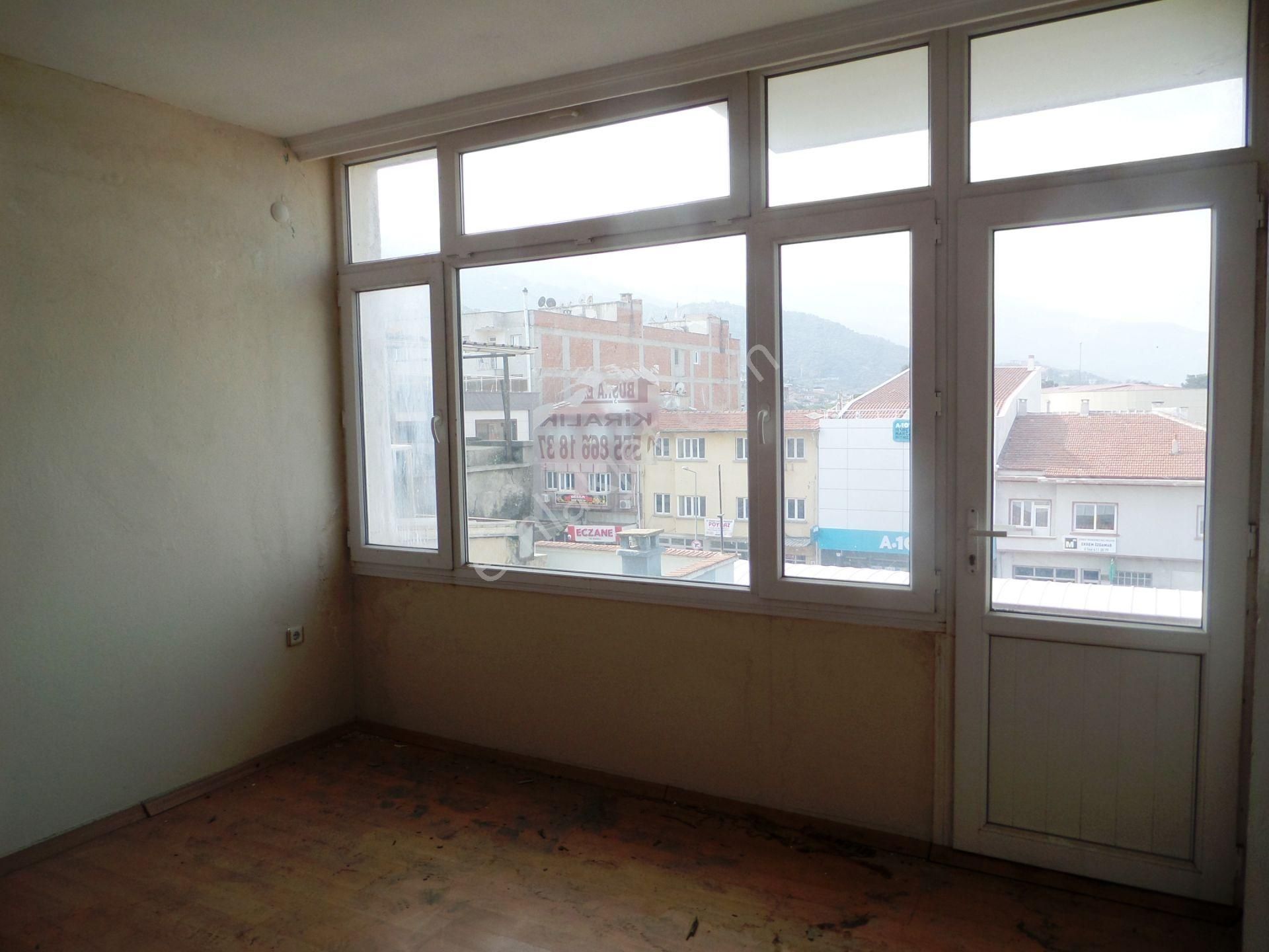 Merkezi Yerde 4 Katlı Giriş Kat İşyeri Olan Komple Bina Ve 3 Tane Dükkan - Görsel 20