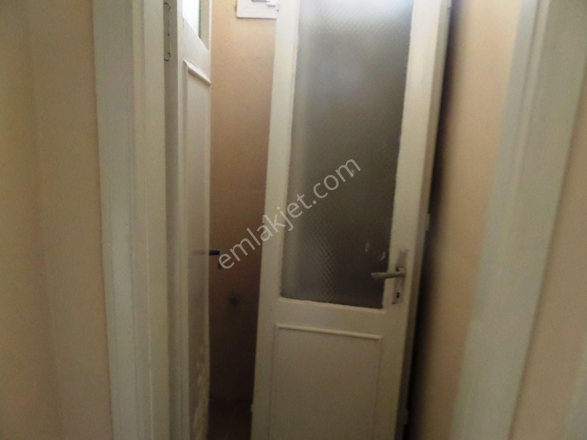 Merkezi Yerde 4 Katlı Giriş Kat İşyeri Olan Komple Bina Ve 3 Tane Dükkan - Görsel 17