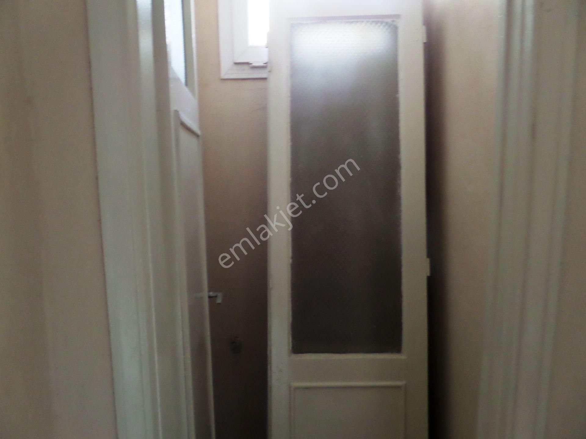 Merkezi Yerde 4 Katlı Giriş Kat İşyeri Olan Komple Bina Ve 3 Tane Dükkan - Görsel 9