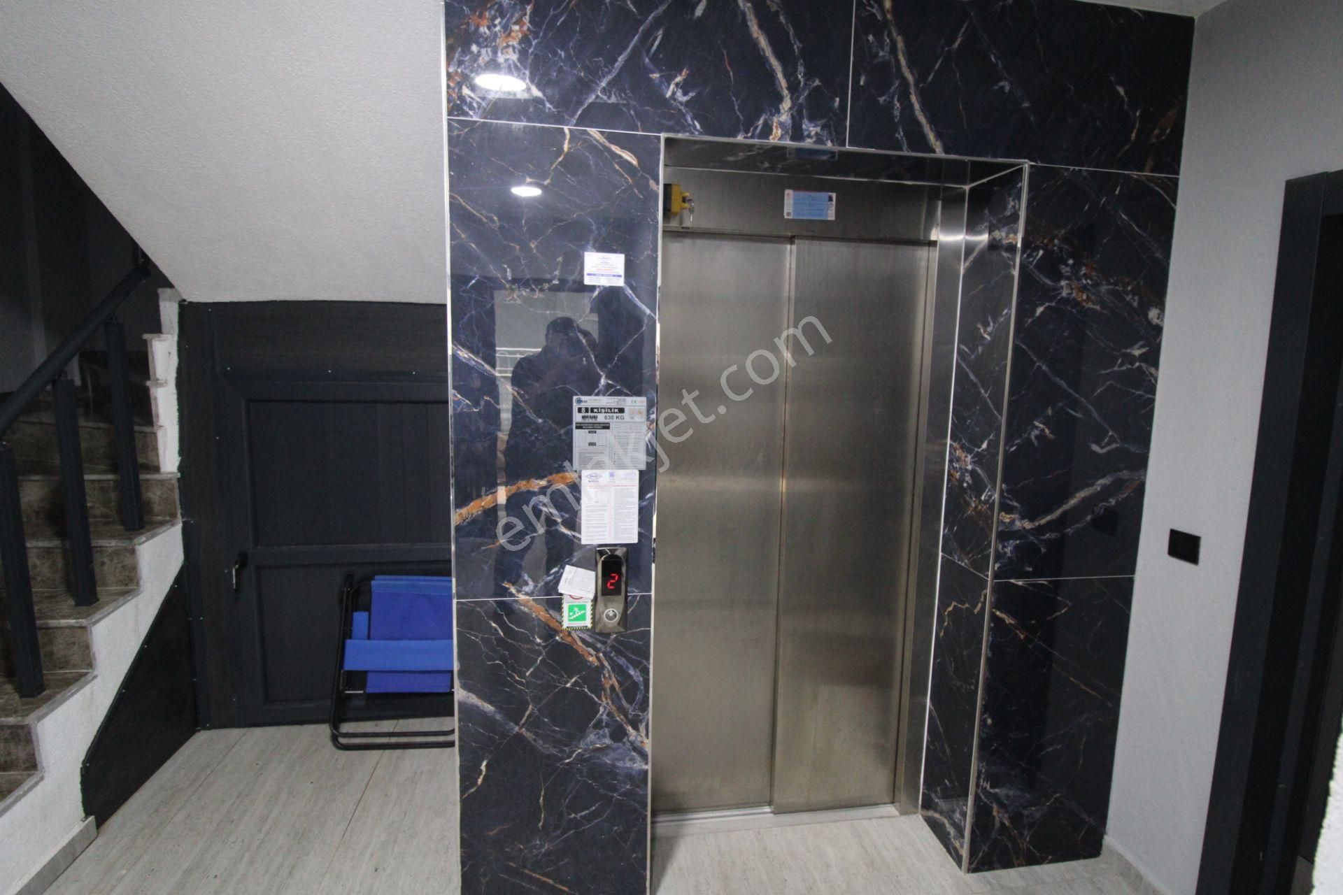 Aydın Didim Efeler Mahallesi Sıfır Asansörlü Bina 1 Ci Kat 2+1 Açık Mutfak Eşyalı Eşyalar Sıfır - Görsel 4