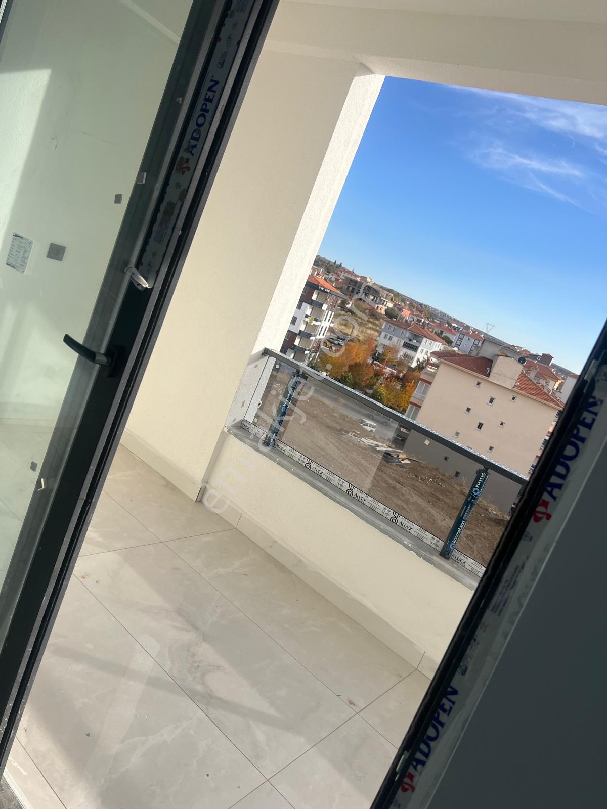 Ceylan Market Üst Tarafları 3+1 2.950.000 Tl Den Ve 4.000.000 Tl Ye Sıfır Satılık Daireler - Görsel 12