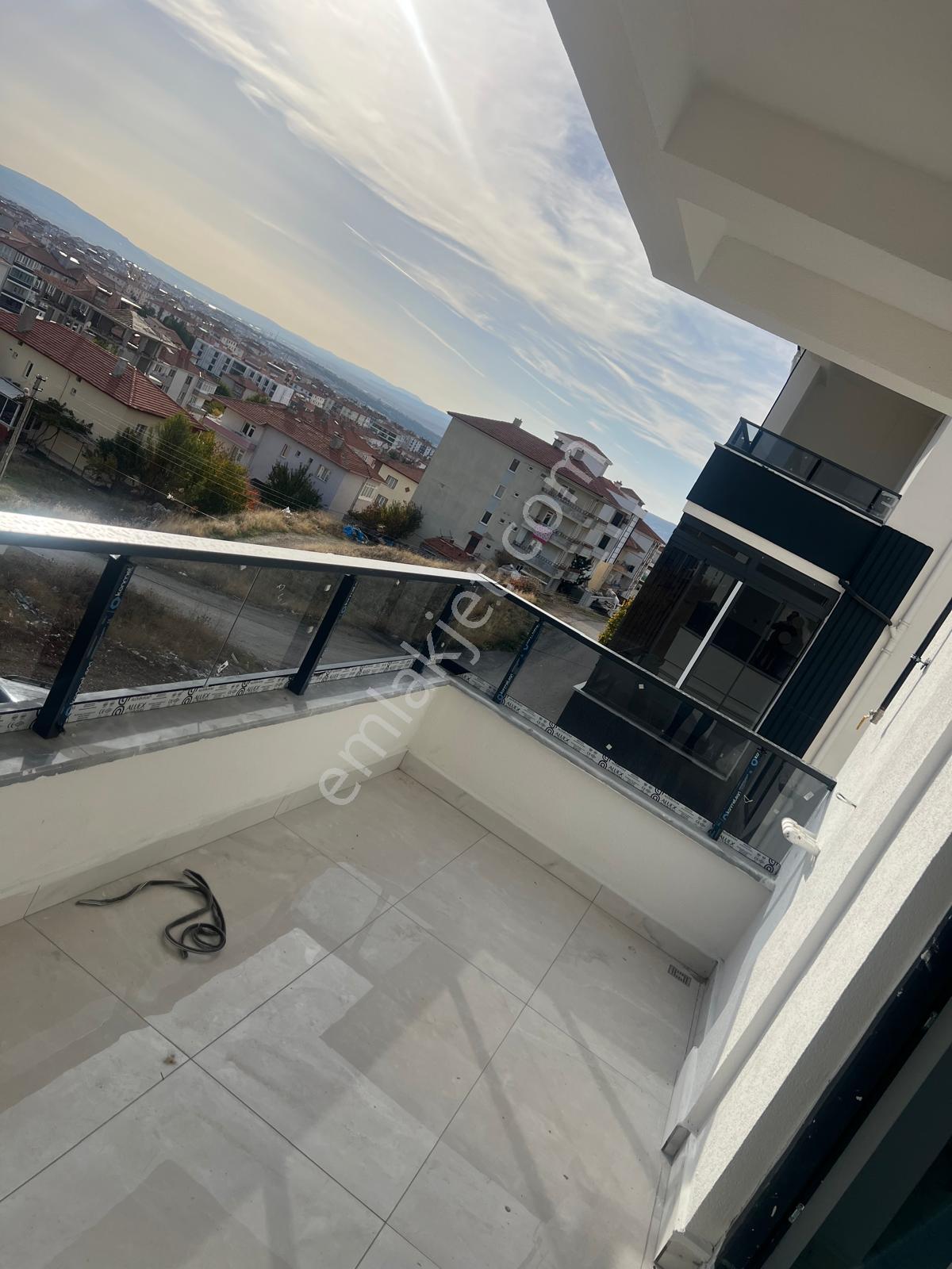 Ceylan Market Üst Tarafları 3+1 2.950.000 Tl Den Ve 4.000.000 Tl Ye Sıfır Satılık Daireler - Görsel 13