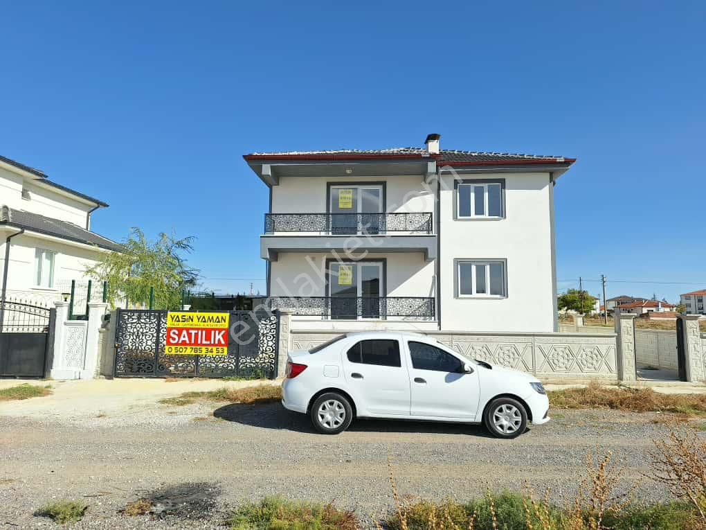 Yaman'dan Bolvadin Malazgirtde Satılık 4 Adet 2+1 Sıfır Daireler