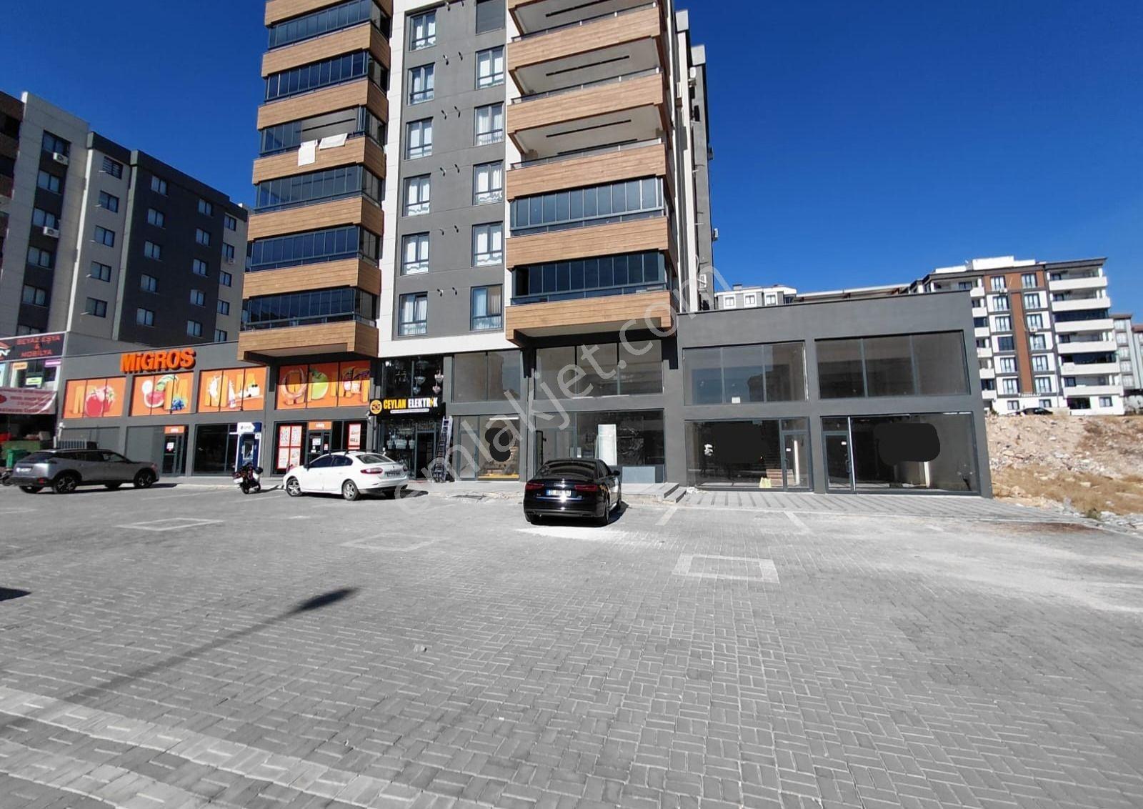 Millioğlu İnşaat'tan Karacaahmet'te Satılık Ticari Dükkan - Görsel 2