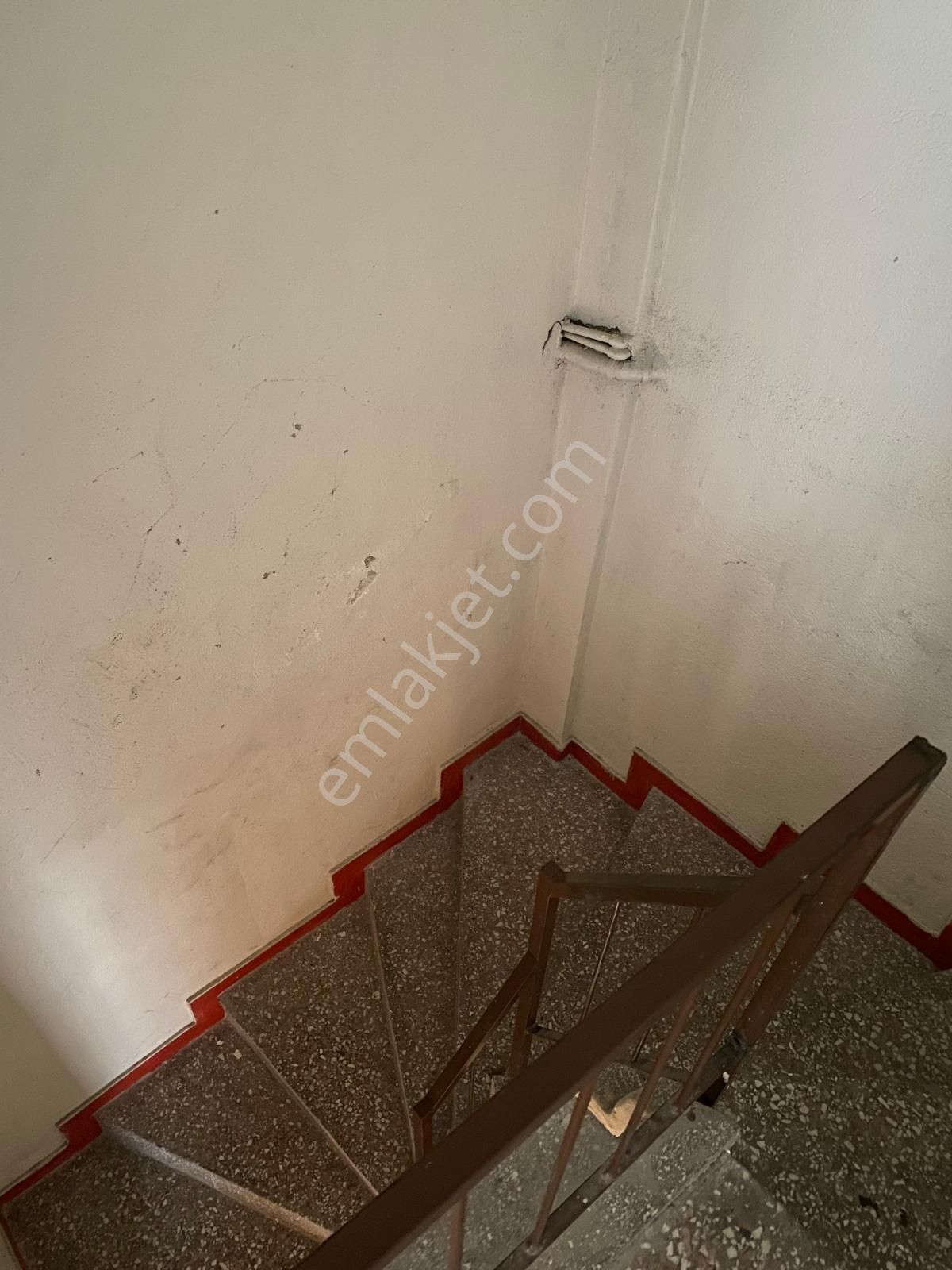 Bornova İnönü Mah. 4katlı 4daireli Komple Satılık Bina - Görsel 31