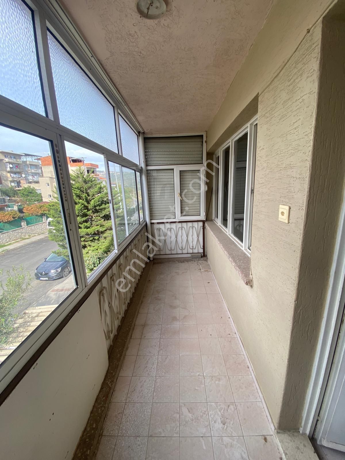 Bornova İnönü Mah. 4katlı 4daireli Komple Satılık Bina - Görsel 24