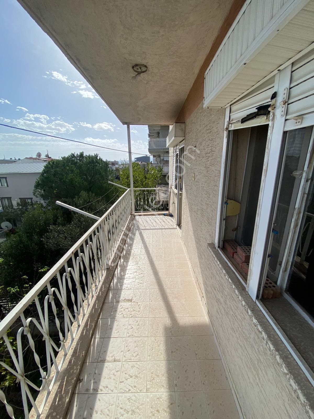 Bornova İnönü Mah. 4katlı 4daireli Komple Satılık Bina - Görsel 27