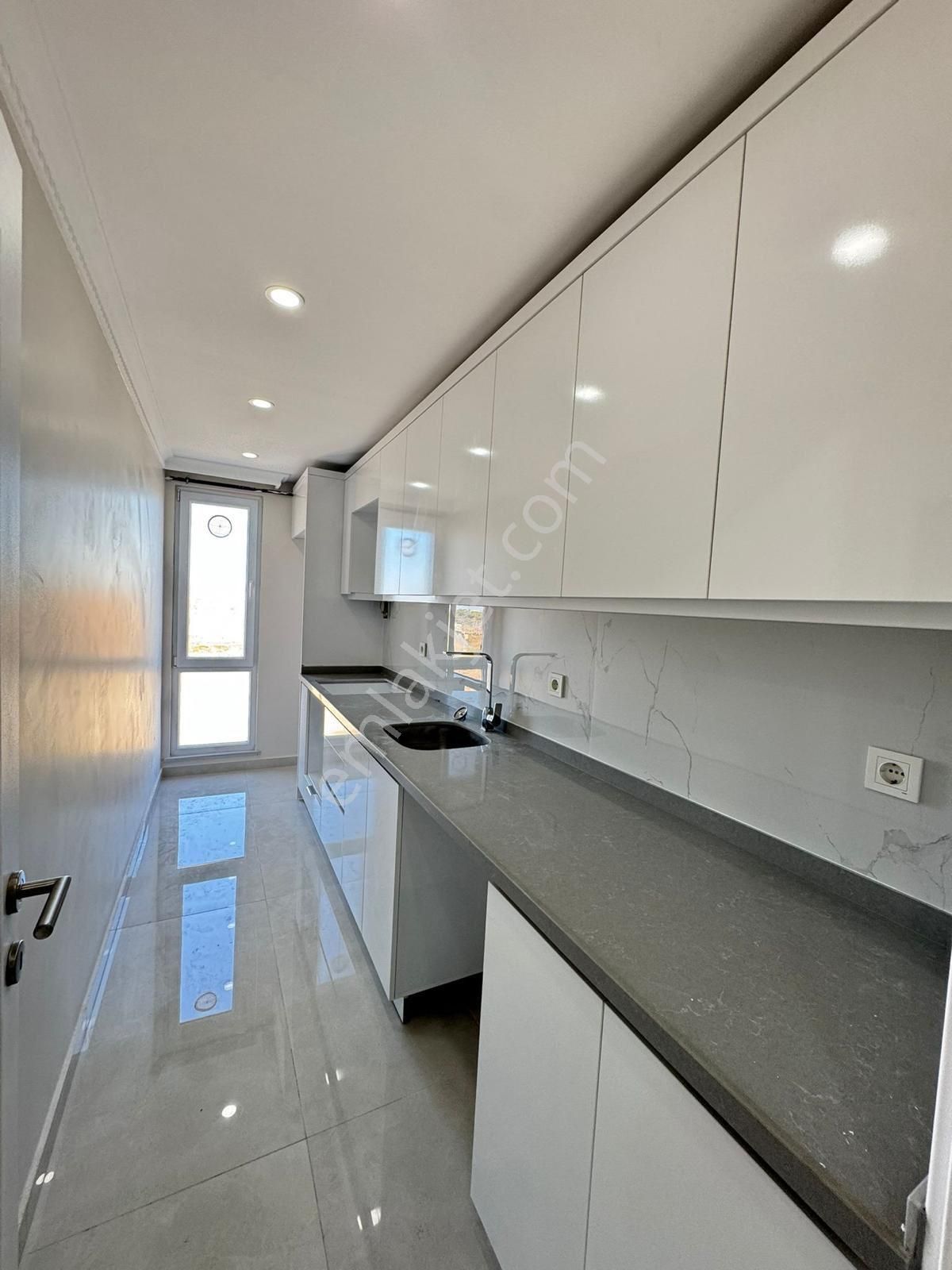 Özgür İnşaat'tan Malkoçoğlu Mh'de Sıfır Cadde Üstü Ara Kat Daire - Görsel 10