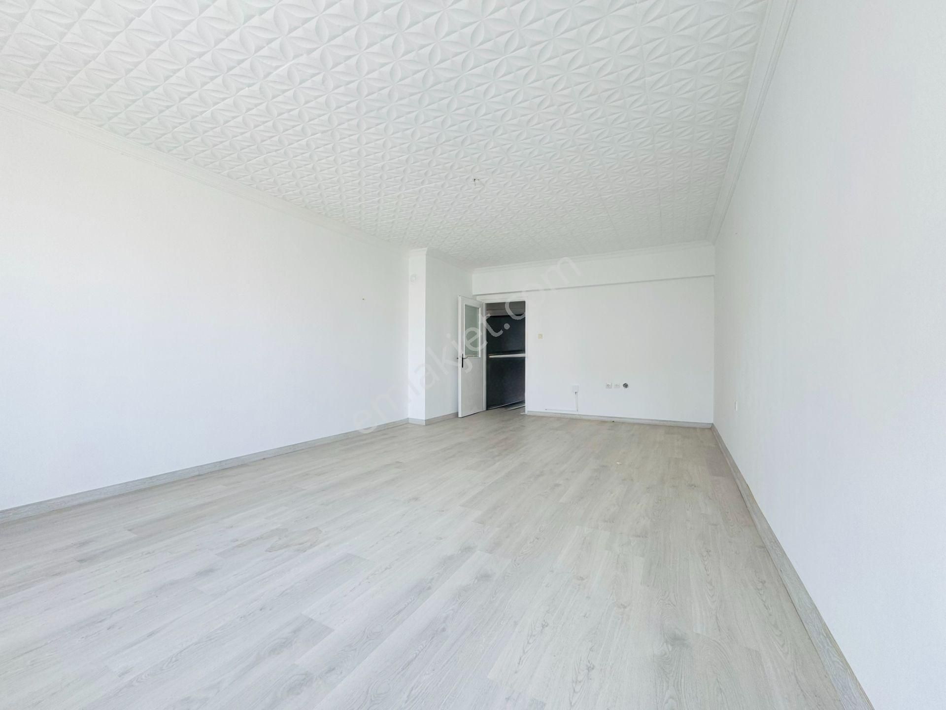 Nam-ak Emlak'tan Hastahane Yakını Asansörlü 3+1 Daire - Görsel 11