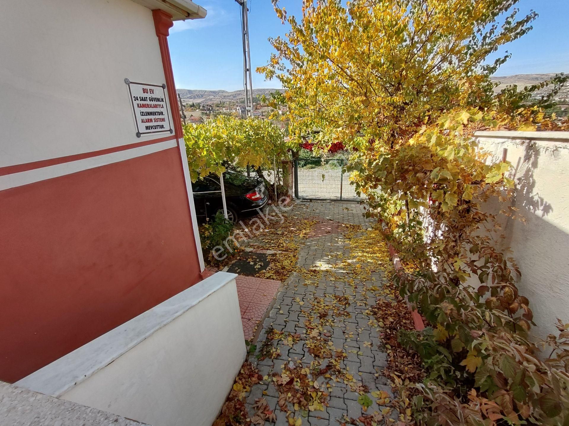 Sirkeli'de İçerisinde 2+1 Tapulu Müstakil Ev Bulunan 743m2 İmarlı Villa Parseli Tuğrul Emlaktan - Görsel 30