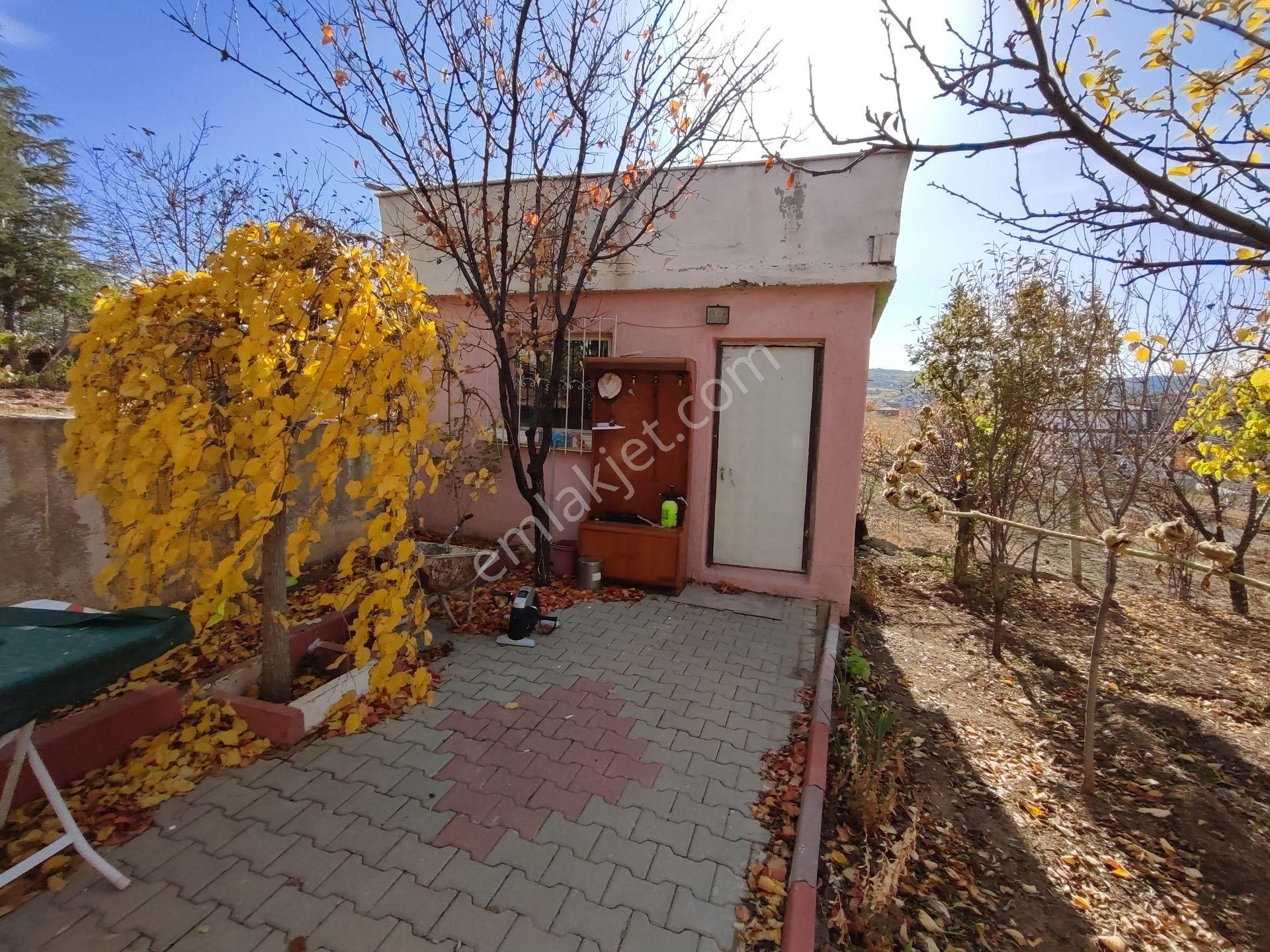 Sirkeli'de İçerisinde 2+1 Tapulu Müstakil Ev Bulunan 743m2 İmarlı Villa Parseli Tuğrul Emlaktan - Görsel 19