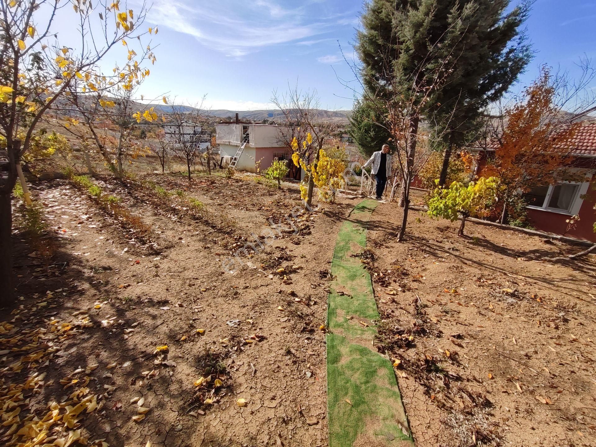 Sirkeli'de İçerisinde 2+1 Tapulu Müstakil Ev Bulunan 743m2 İmarlı Villa Parseli Tuğrul Emlaktan - Görsel 27