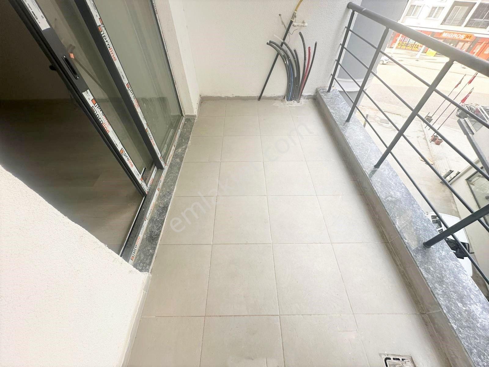 Edremit Kadıköy'de Aygülden Kat Cephe Seçenekli Site İçi Ebeveyn Banyolu Doğalgazlı 2+1satılık Daire - Görsel 25