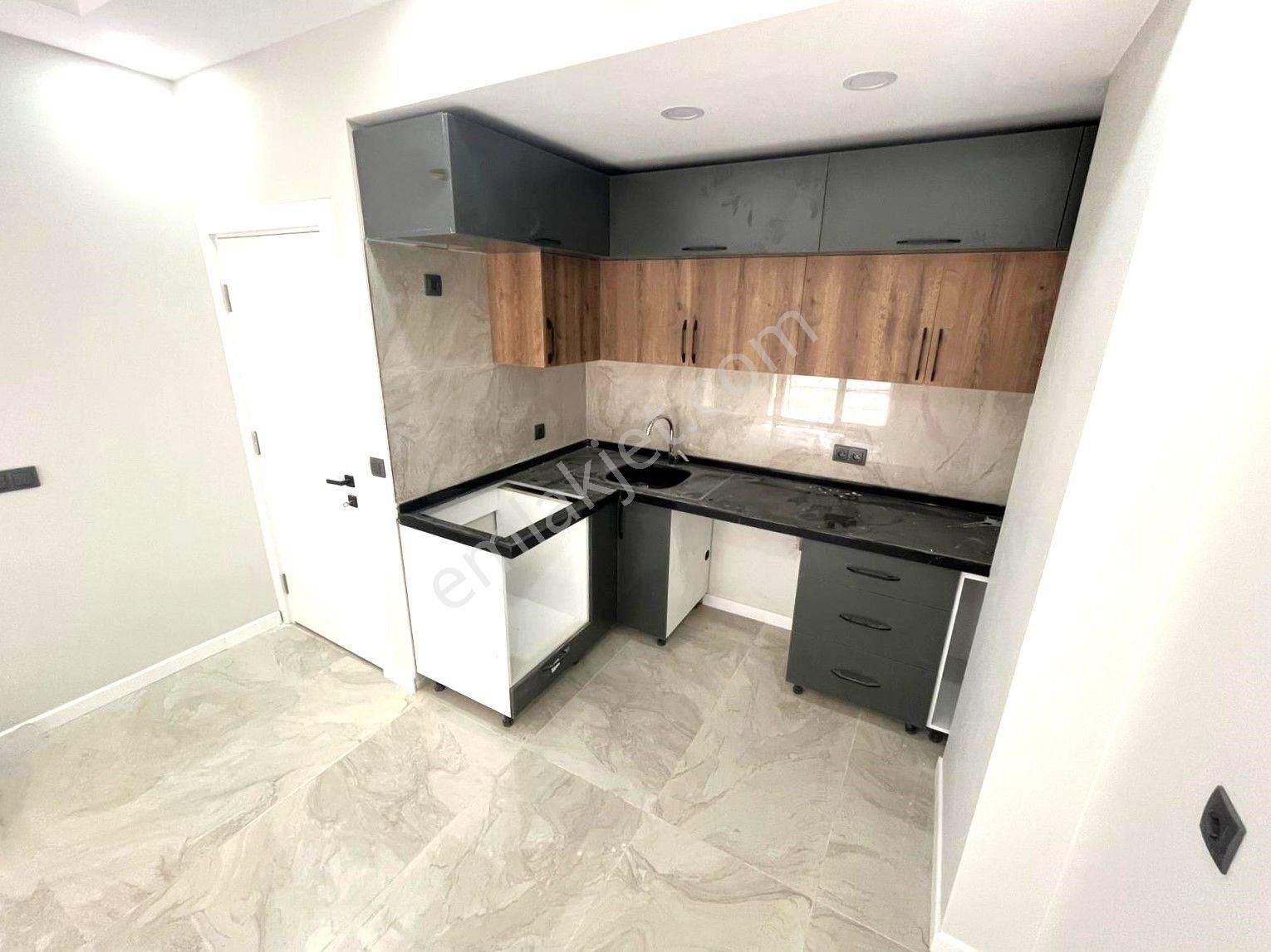 ✨burhaniye Öğretmenler'de ✨aygülden Sıfır Denize Yakın Bahçe Kullanımlı Doğalgazlı 1+1 Satılık Daire - Görsel 8