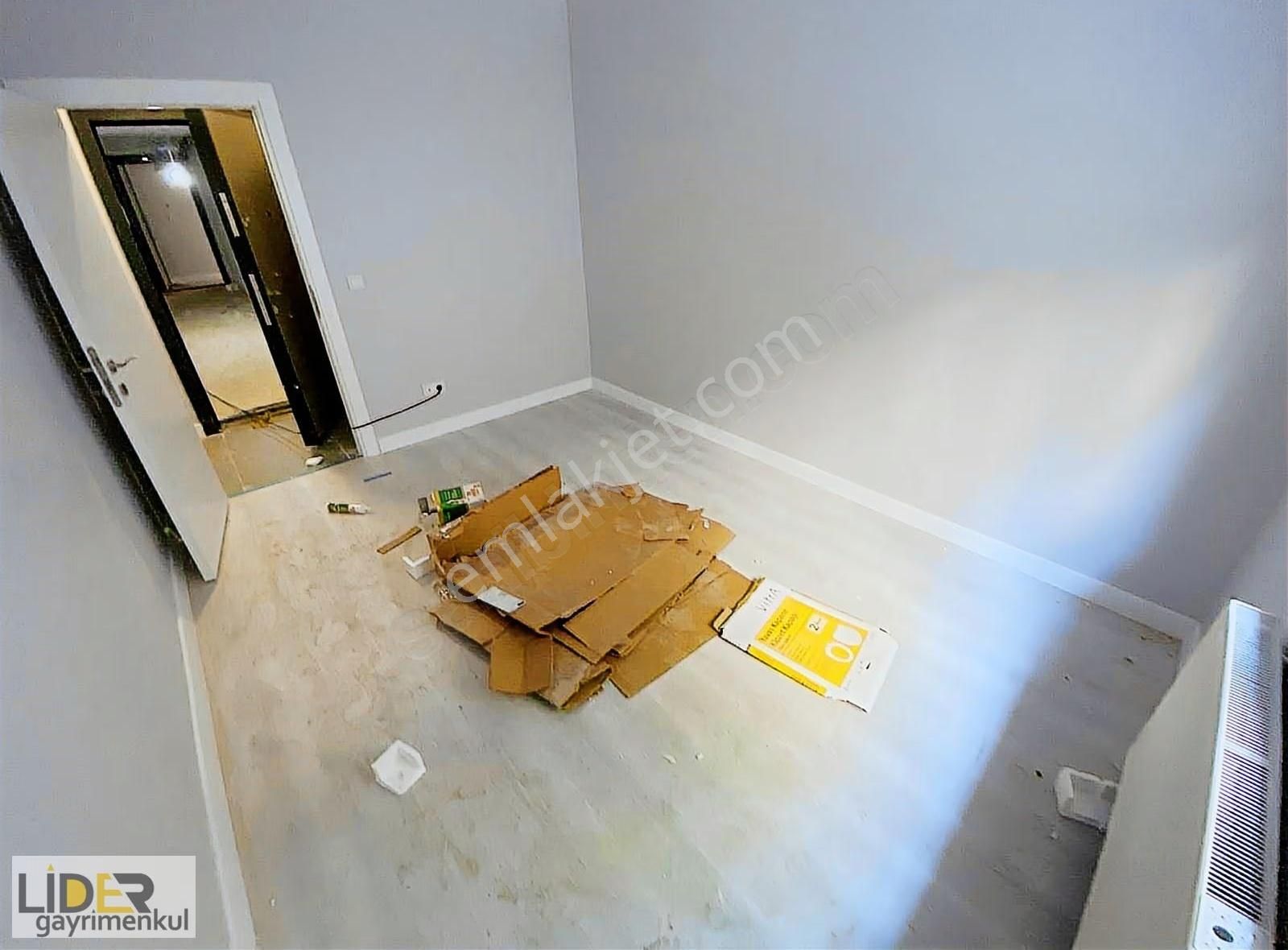 Lider'den Fırsat!! Ulaşıma Yakın Sıfır Bahçe Teraslı Geniş 1+1 - Görsel 2