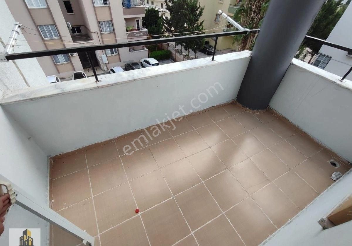 Amaç'tan Toros Mah Yağlar Et Civ Her Kat Tek Geniş Oturumlu 3+1 Satılık Daire - Görsel 3