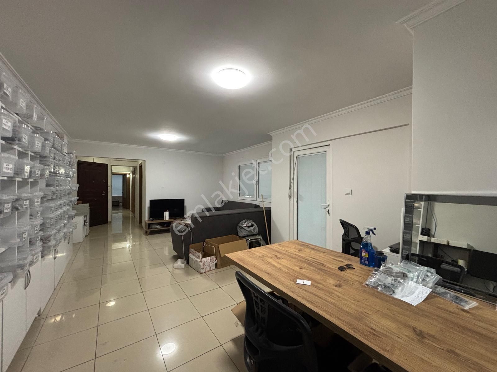 Alsancak Şair Eşref'te 3 + 1 Birinci Kat Tabela Hakimiyetli Satılık Daire - Görsel 2