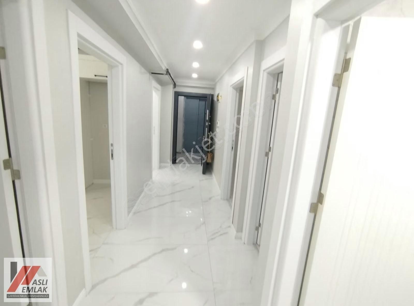 Aslı Emlak'tan Esentepe Mah Ebevyn Banyolu 3+1 Kat 1 - Görsel 15