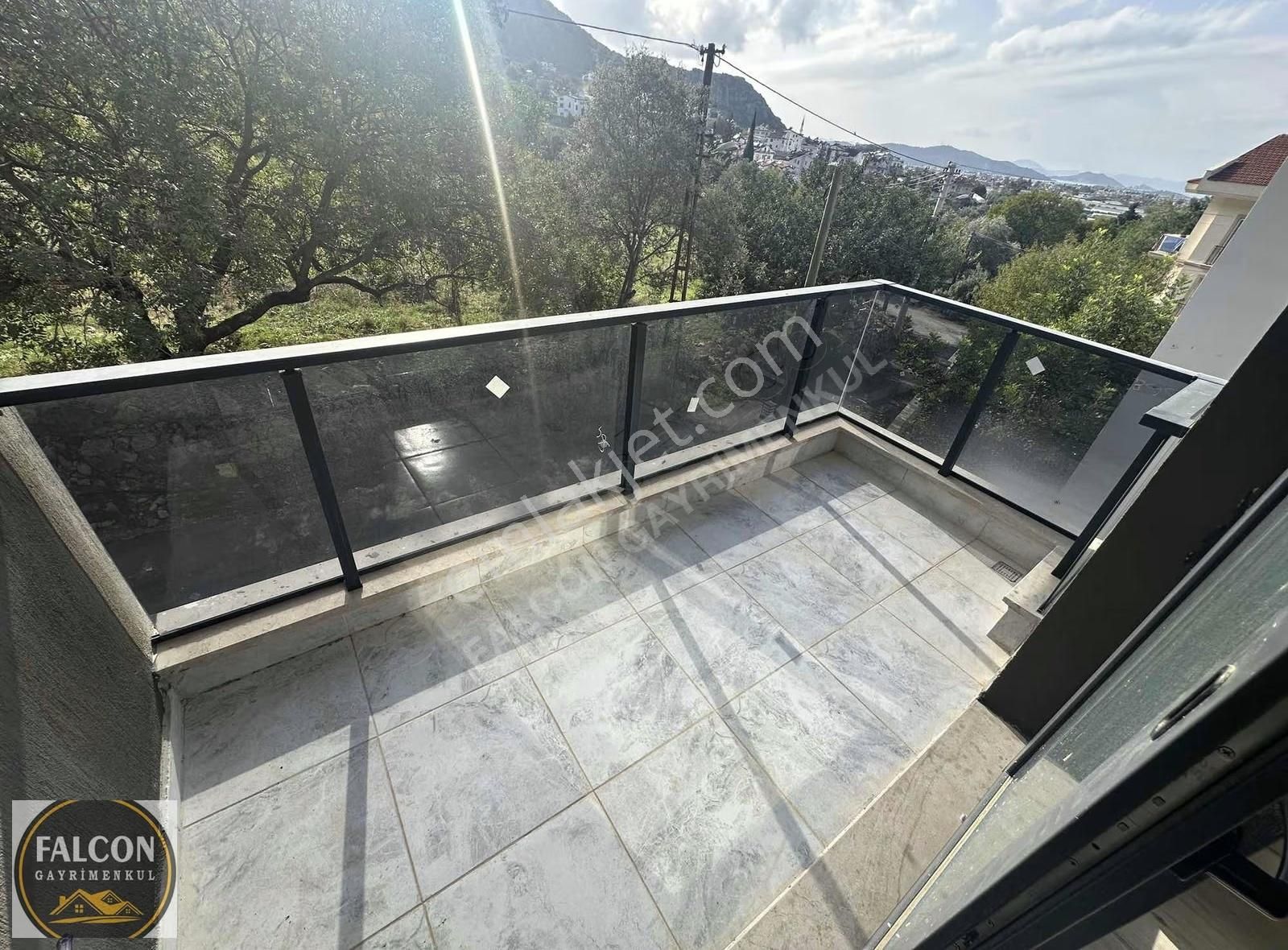 Falcon'dan Karamuğarda Geniş Ve Ferah 2+1 Daire - Görsel 7