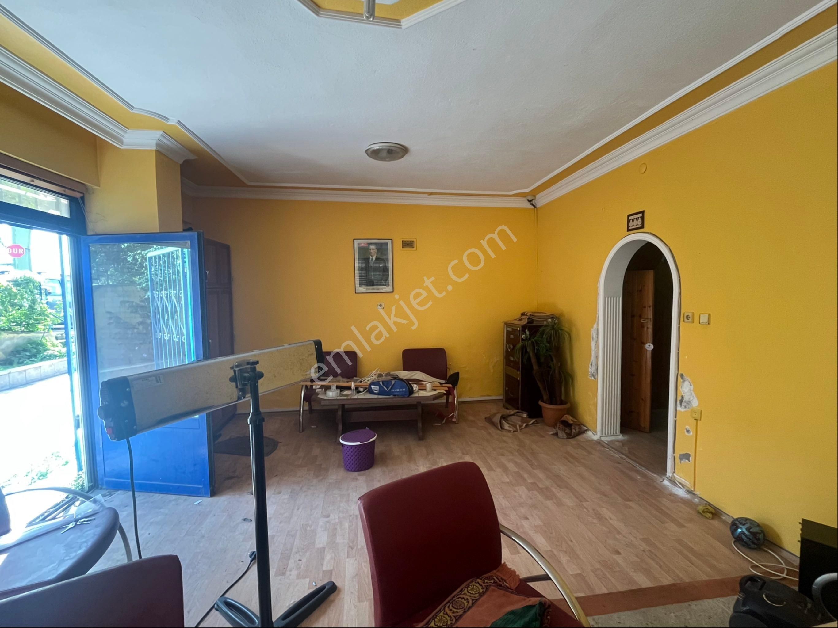 Enka’dan Körfez Kirazlıyalı E-5 Yanyolda Satılık Eşyalı Ofisler - Görsel 16