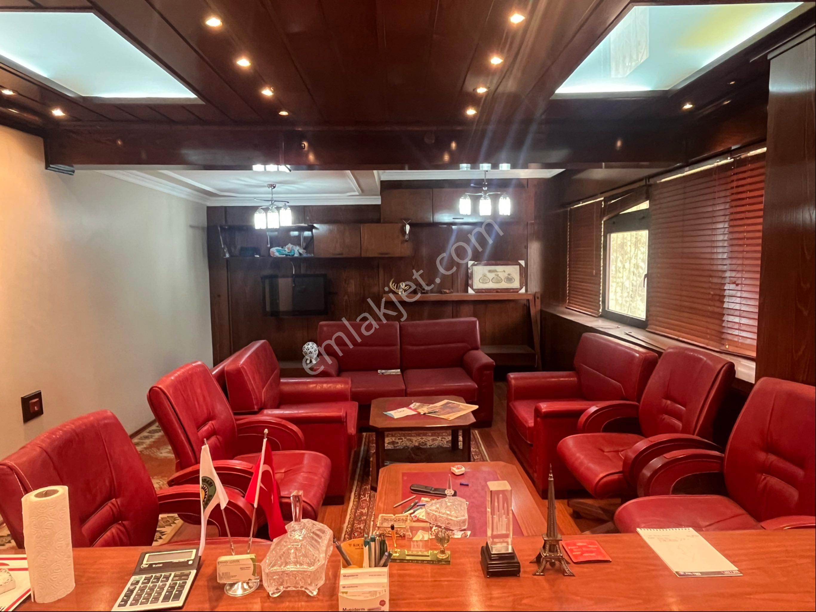 Enka’dan Körfez Kirazlıyalı E-5 Yanyolda Satılık Eşyalı Ofisler - Görsel 3