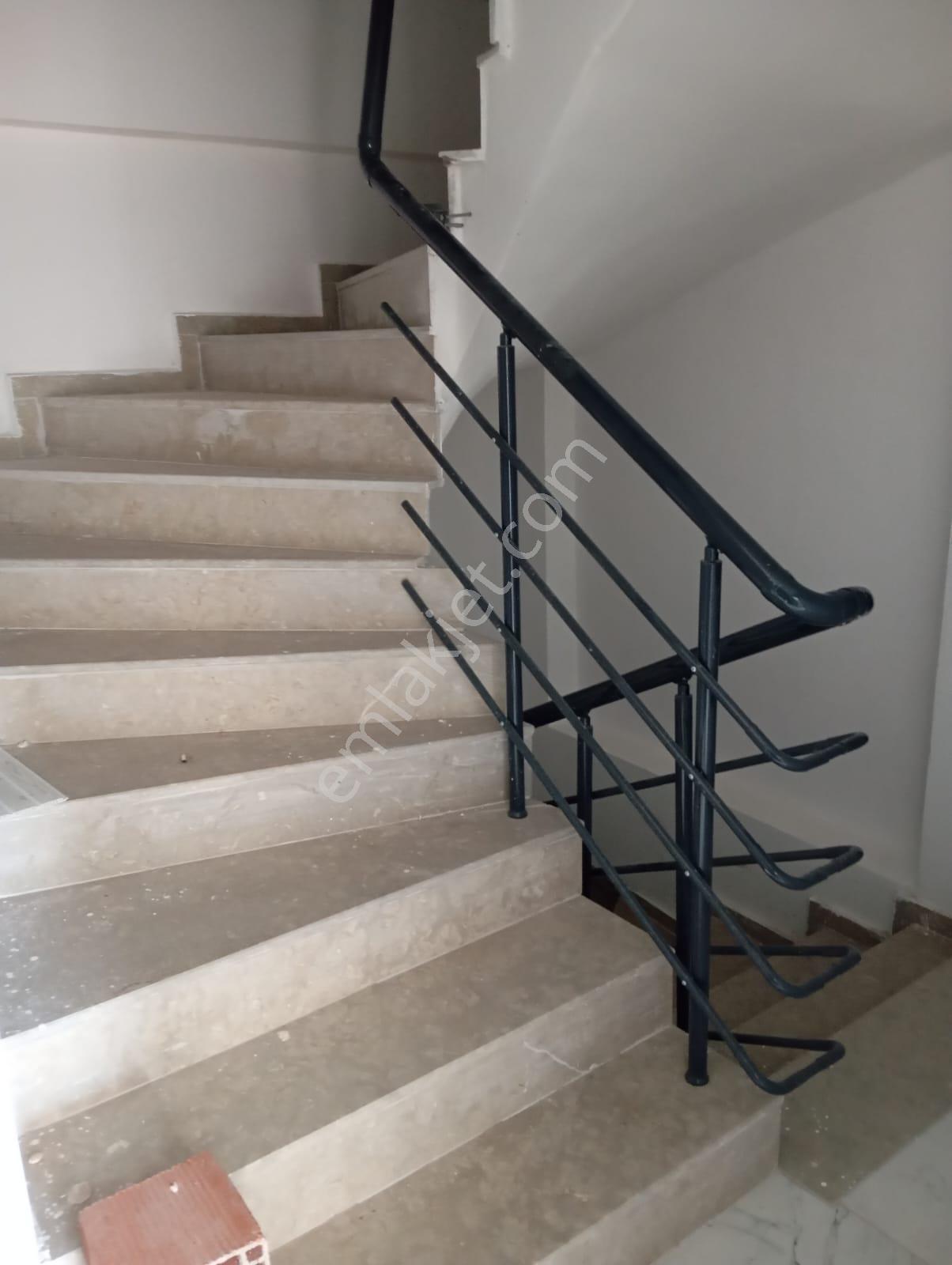 Uşak Merkez Ünalan Mh De 1+1 Kiralık Daire - Görsel 7