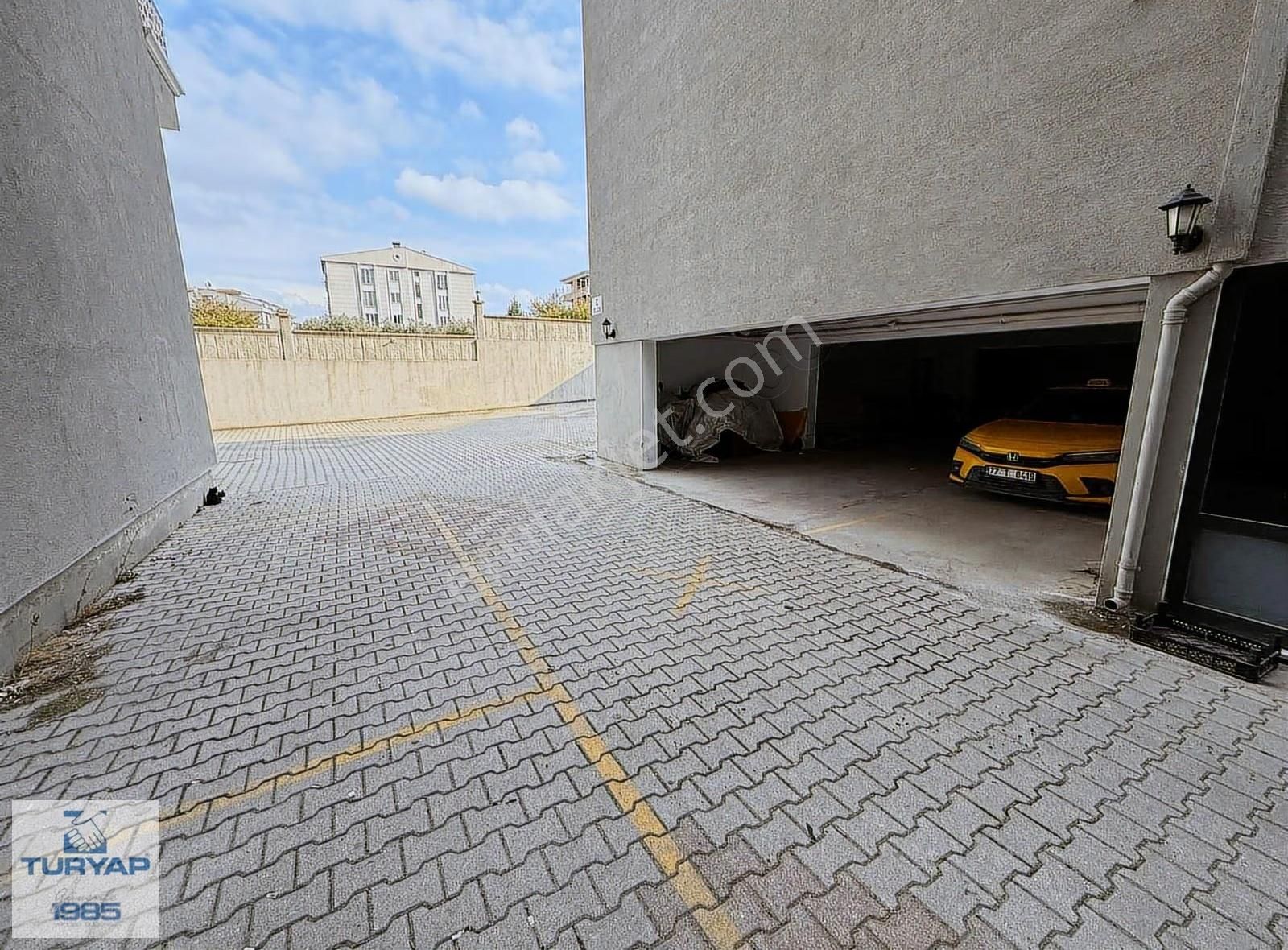 Turyap Eren'den Satılık Altınovada Site İçinde 2+1 Arakat Daire - Görsel 13