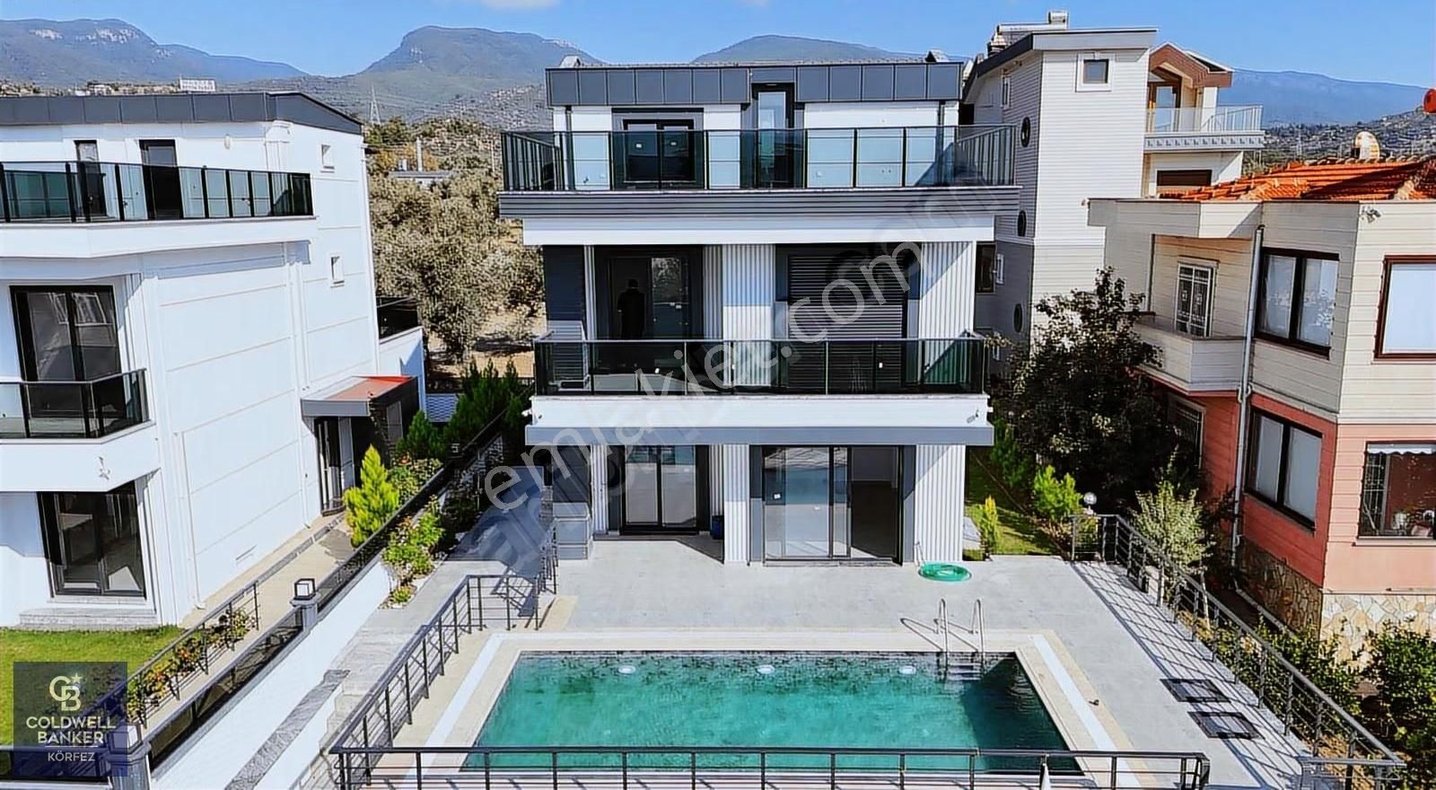 7+1 Müstakil Forleks Villa | 355 M² Arsa İçinde | Havuz, Sauna