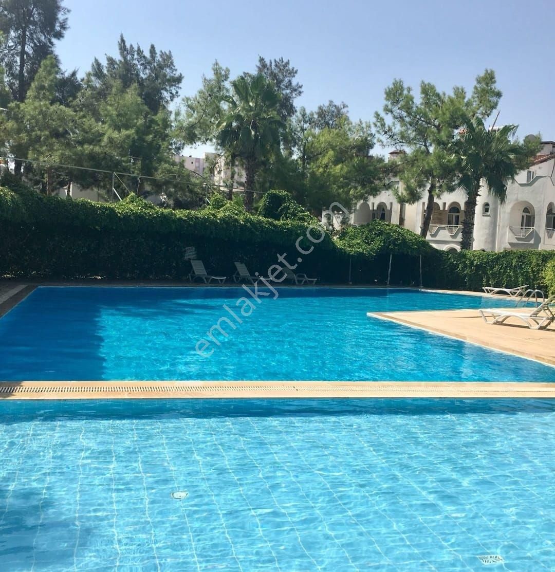 Varsak Ayanoğlu'nda Yaşam Ve Yatırımı Bir Arada Sunan Yatırımlık Tripleks 4+1 Havuzlu Villa! - Görsel 5