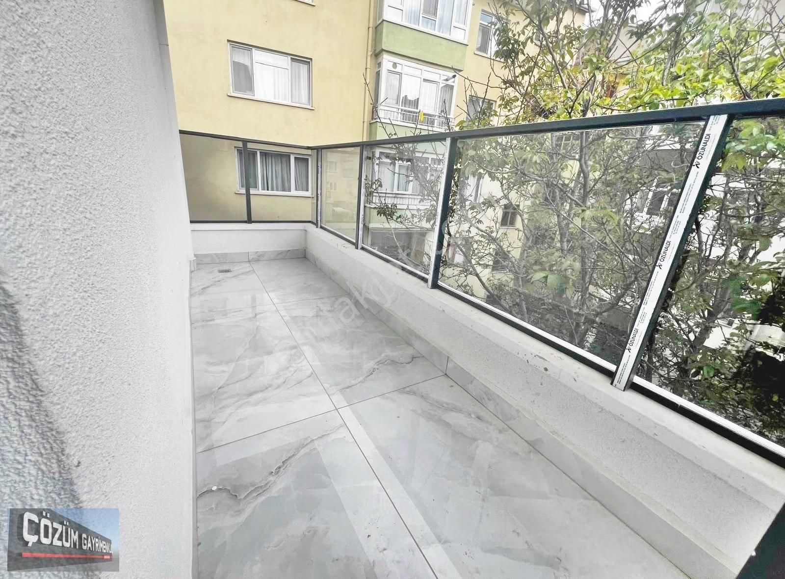 Çözüm'den Merkezde Sıfır 3+1 Katta Ön Cephe Çift Banyolu Daire - Görsel 20