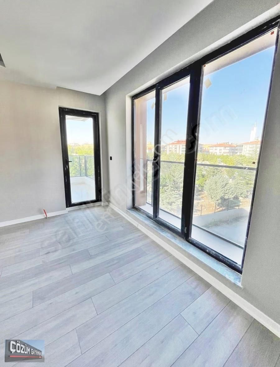 Keçiören Hisar'da Sıfır 4+1 Orta Kat Çift Banyo 160 M2 İskanlı. - Görsel 13