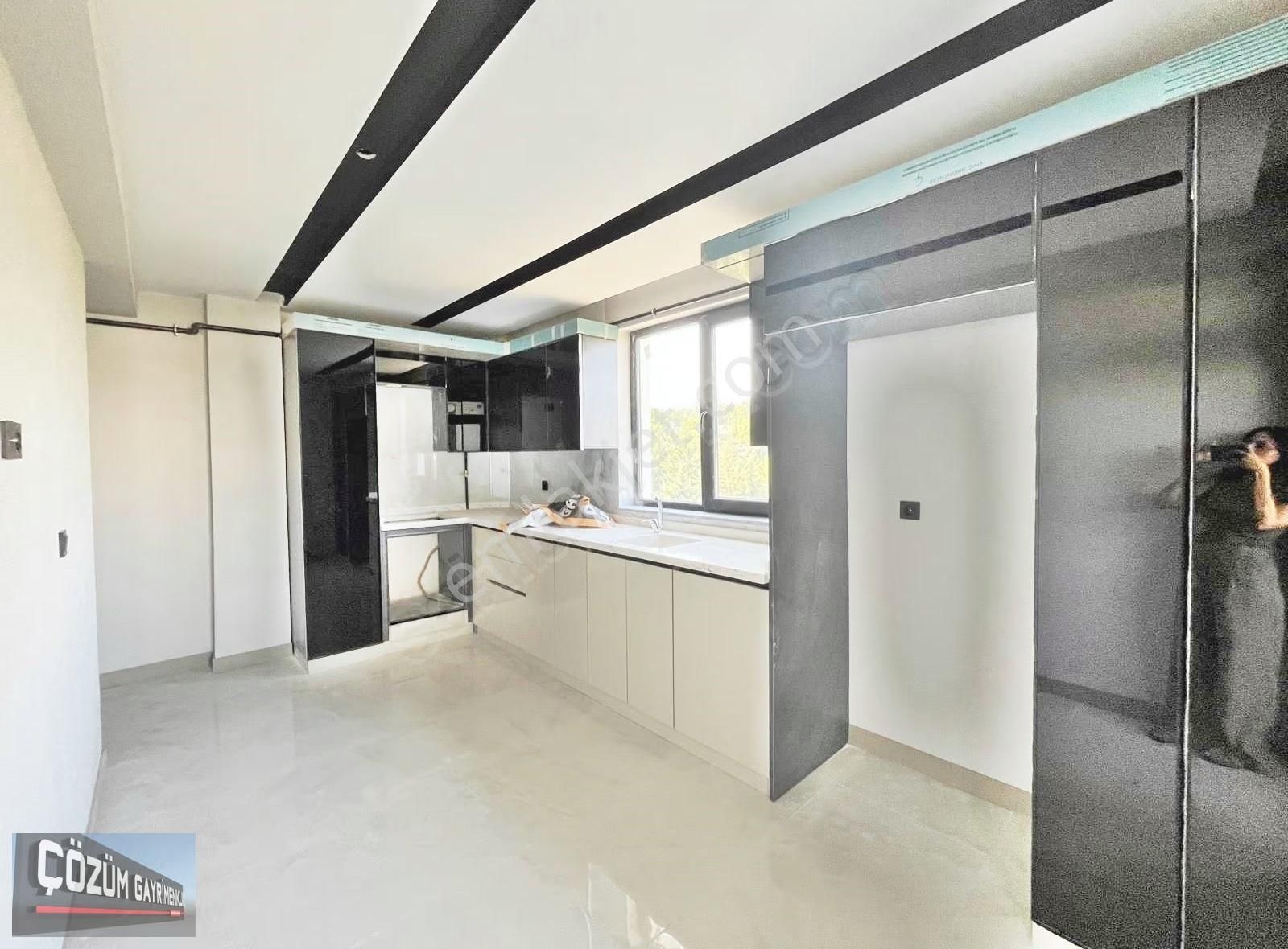 Keçiören Hisar'da Sıfır 4+1 Orta Kat Çift Banyo 160 M2 İskanlı. - Görsel 15