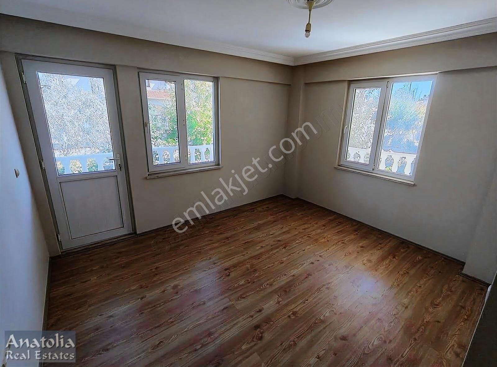 Merkezde Satılık Geniş Bahçeli 3+1 Daire - Görsel 17