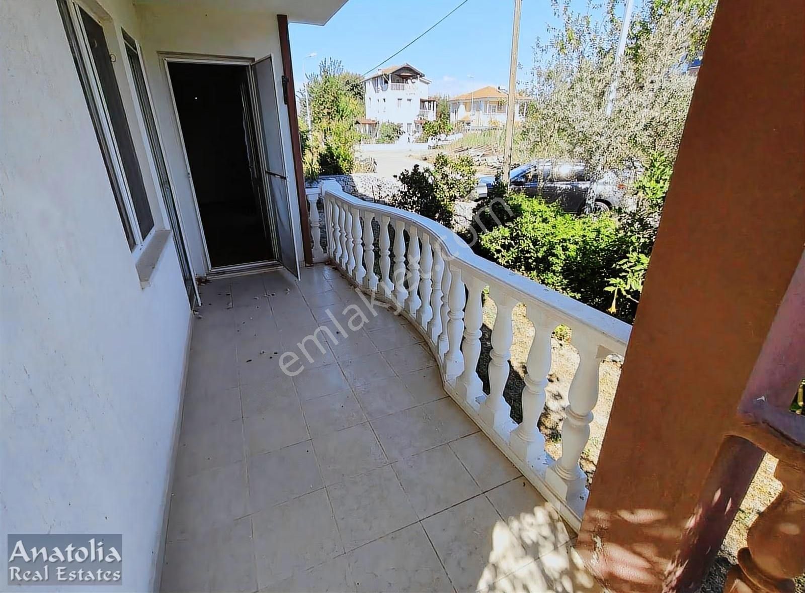 Merkezde Satılık Geniş Bahçeli 3+1 Daire - Görsel 4