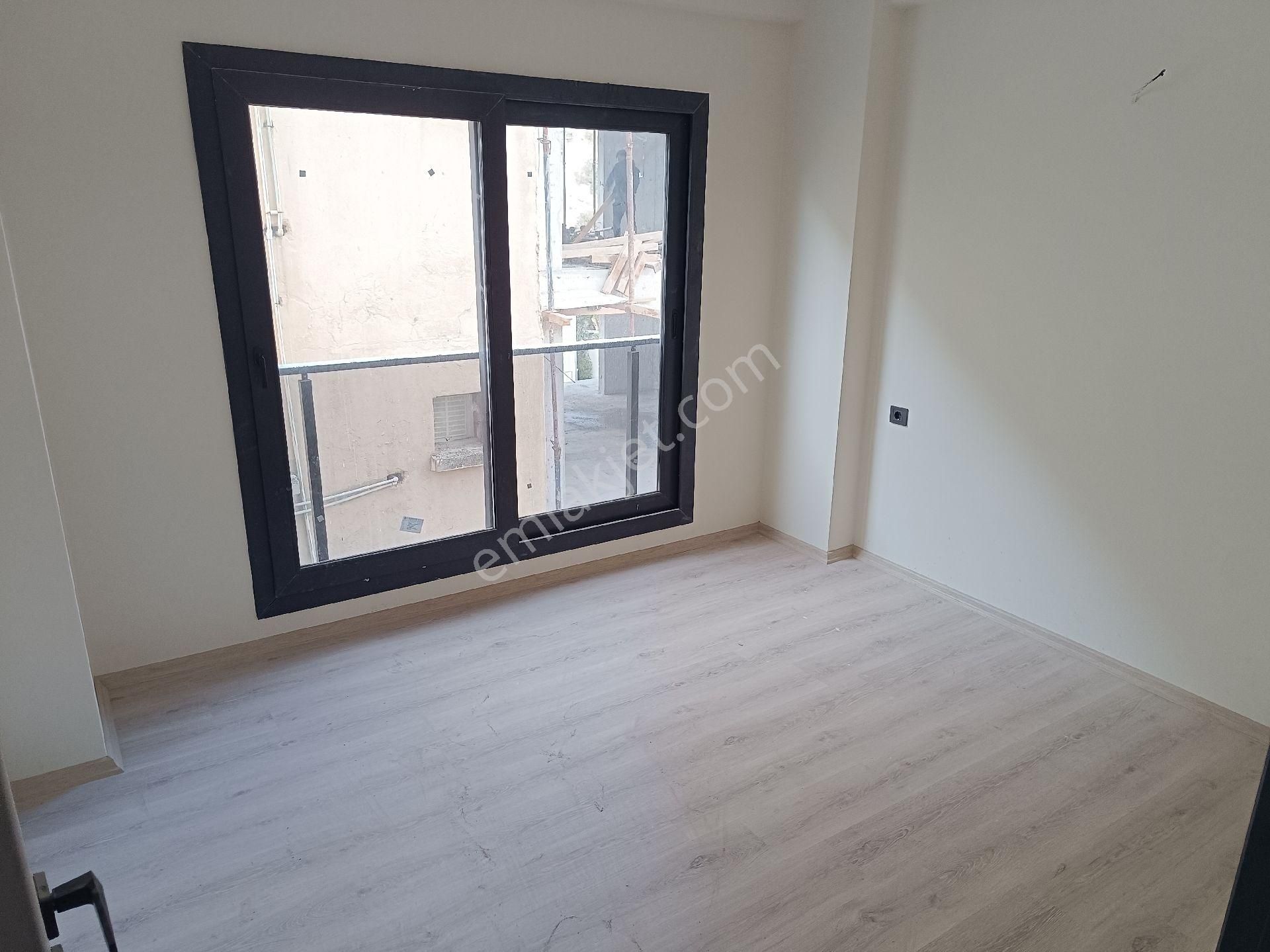 Kuşadası Merkez Yeni Tek Blok 2+1 Satılık Sıfır - Görsel 12