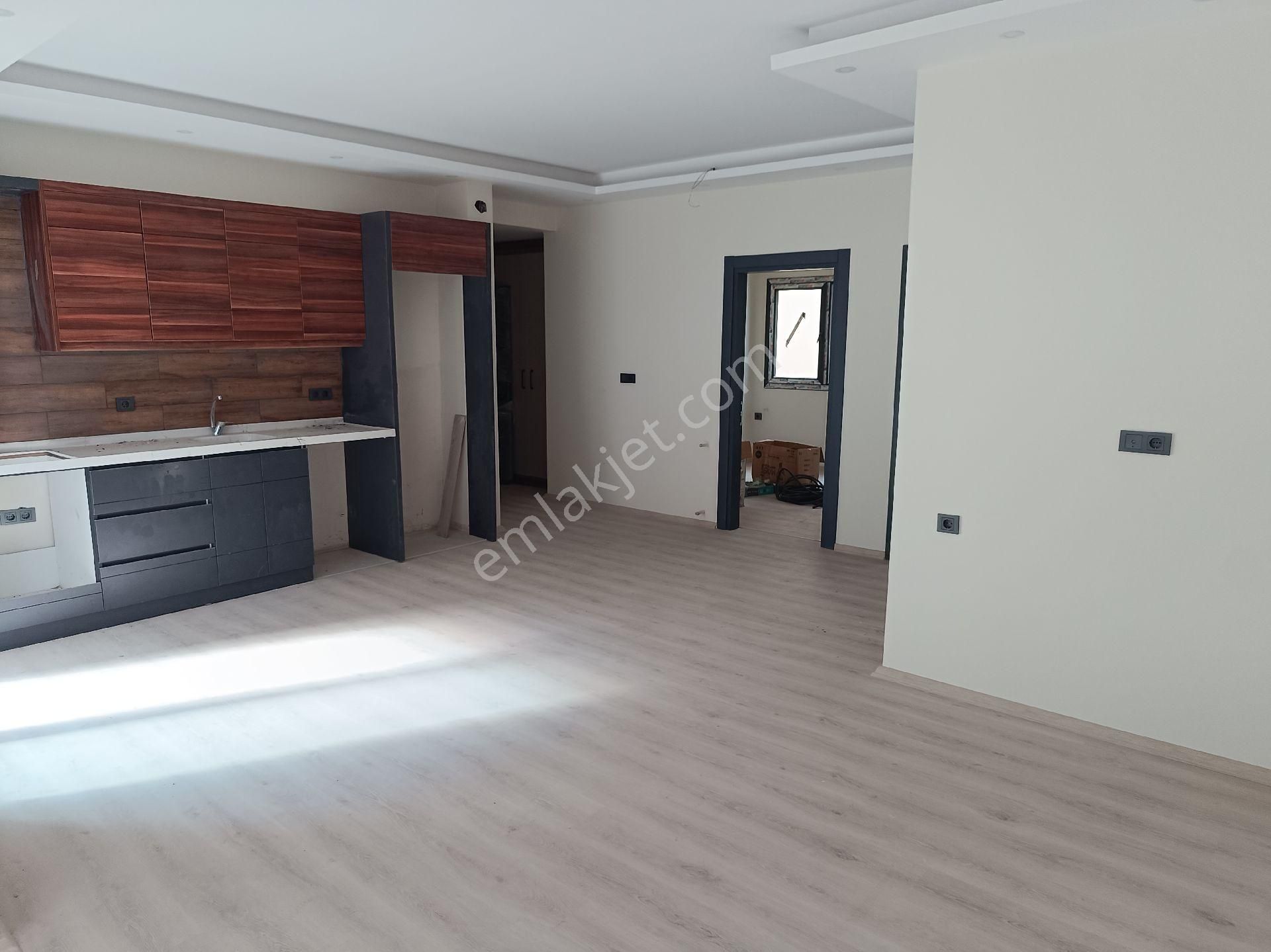 Kuşadası Merkez Yeni Tek Blok 2+1 Satılık Sıfır - Görsel 3