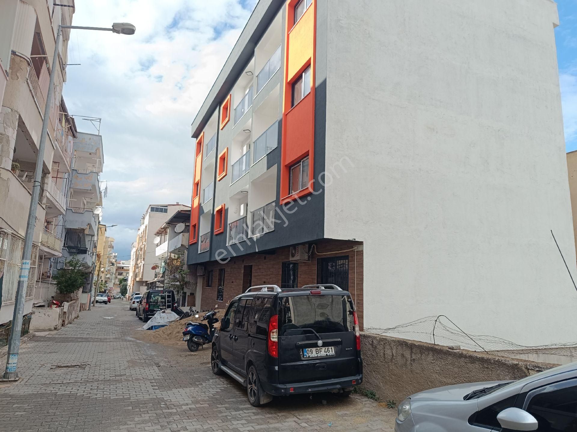 Kuşadası Merkez Yeni Tek Blok 2+1 Satılık Sıfır - Görsel 2