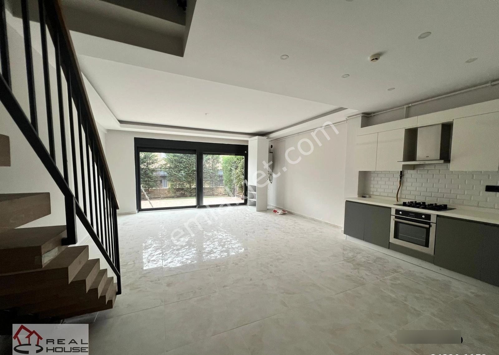 Zekeriyaköy İmaj Garden Sitesinde 2+1 Bahçe Dubleksi - Görsel 2