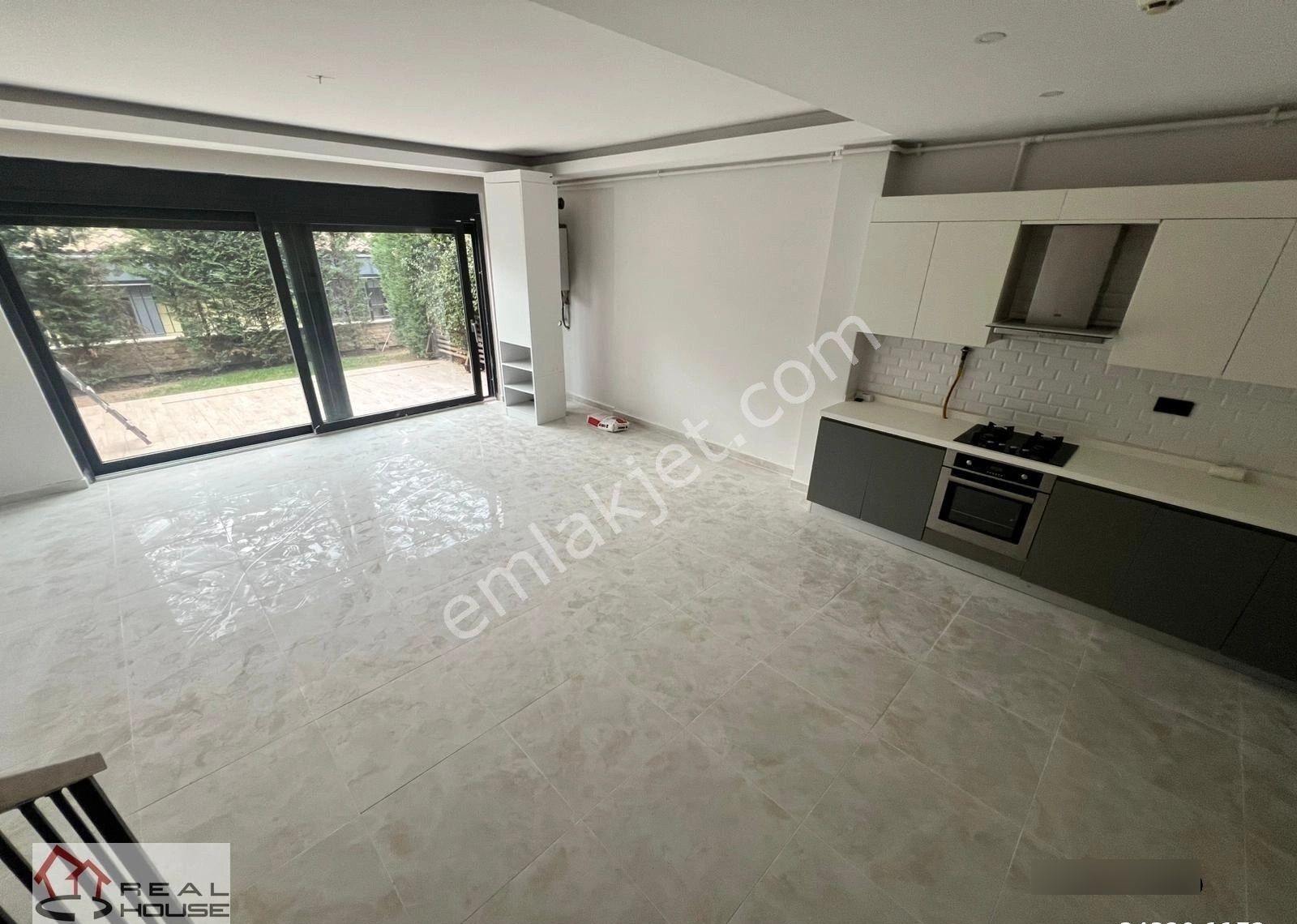 Zekeriyaköy İmaj Garden Sitesinde 2+1 Bahçe Dubleksi - Görsel 3